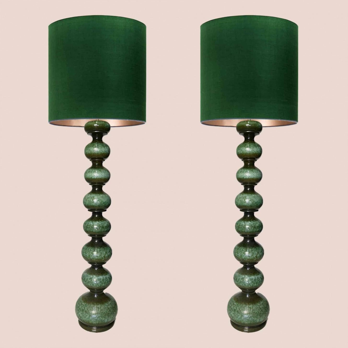 1 der 2 grünen keramischen Stehlampen mit neuem Lampenschirm, Kaiser im Angebot 2