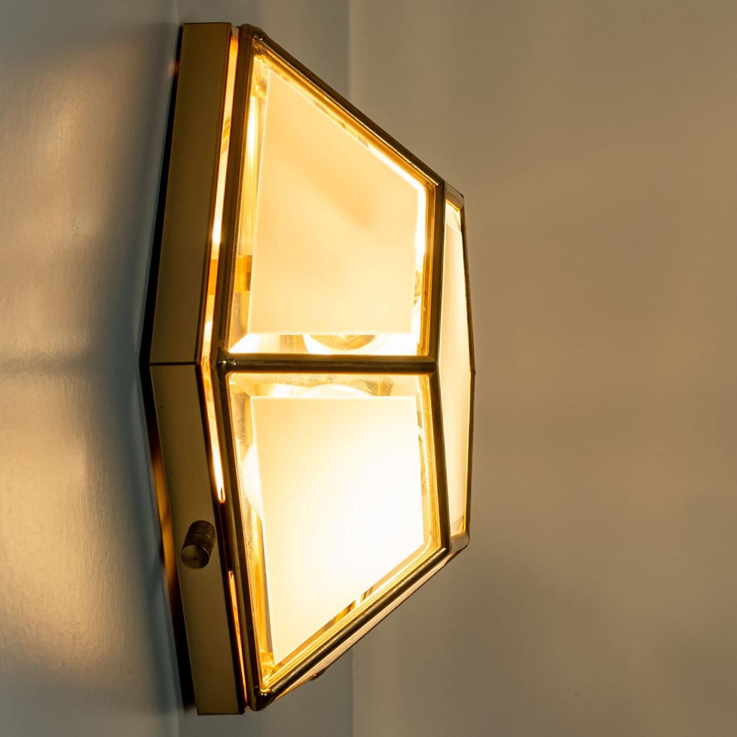 1 of the 2 Hexagonal Brass Glass Lights, Glashütte Limburg, 1970's For Sale 4