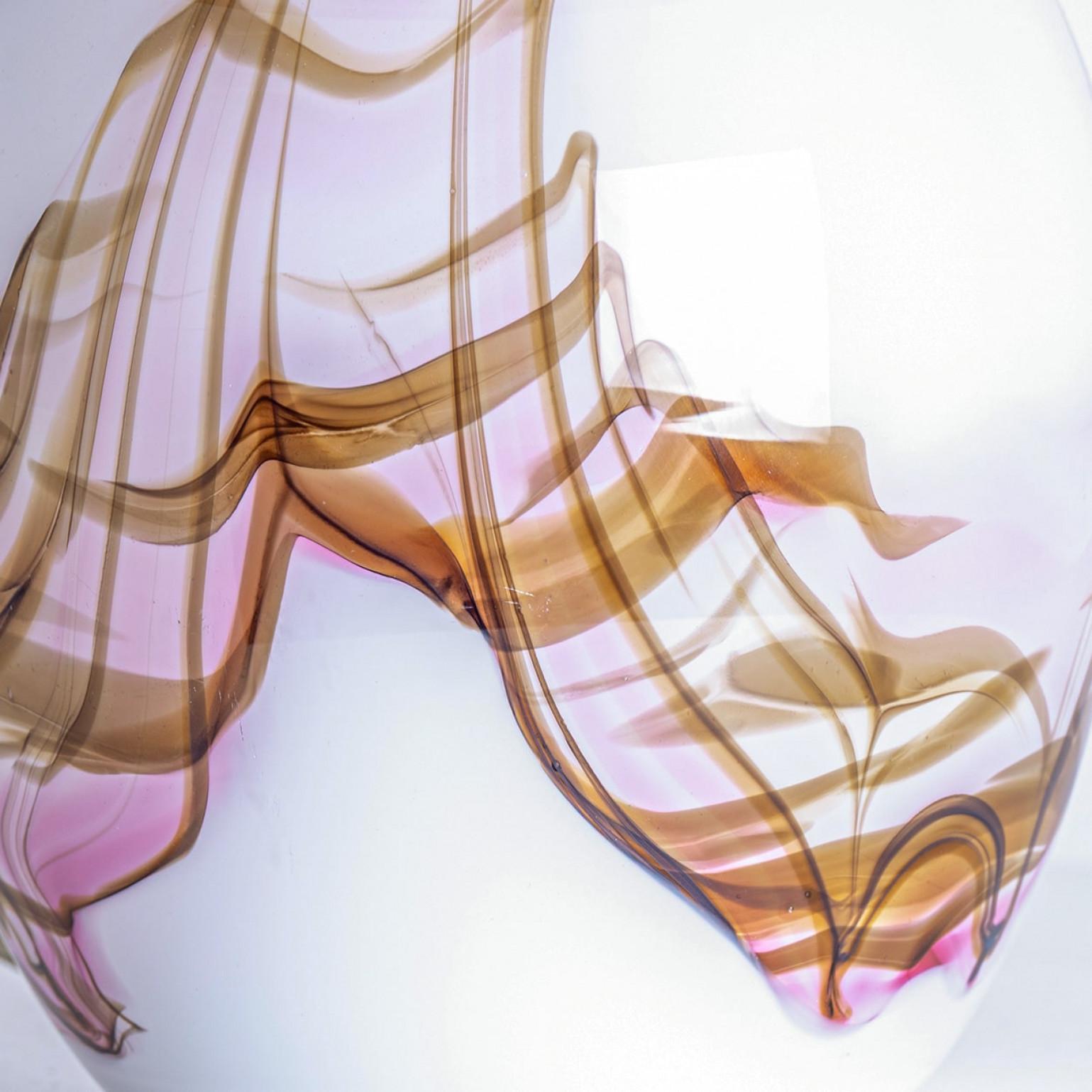 1 of the 2 Holmegaard White and Pink Glass Table Lamps, Dusty Rose Lampshades en venta 1