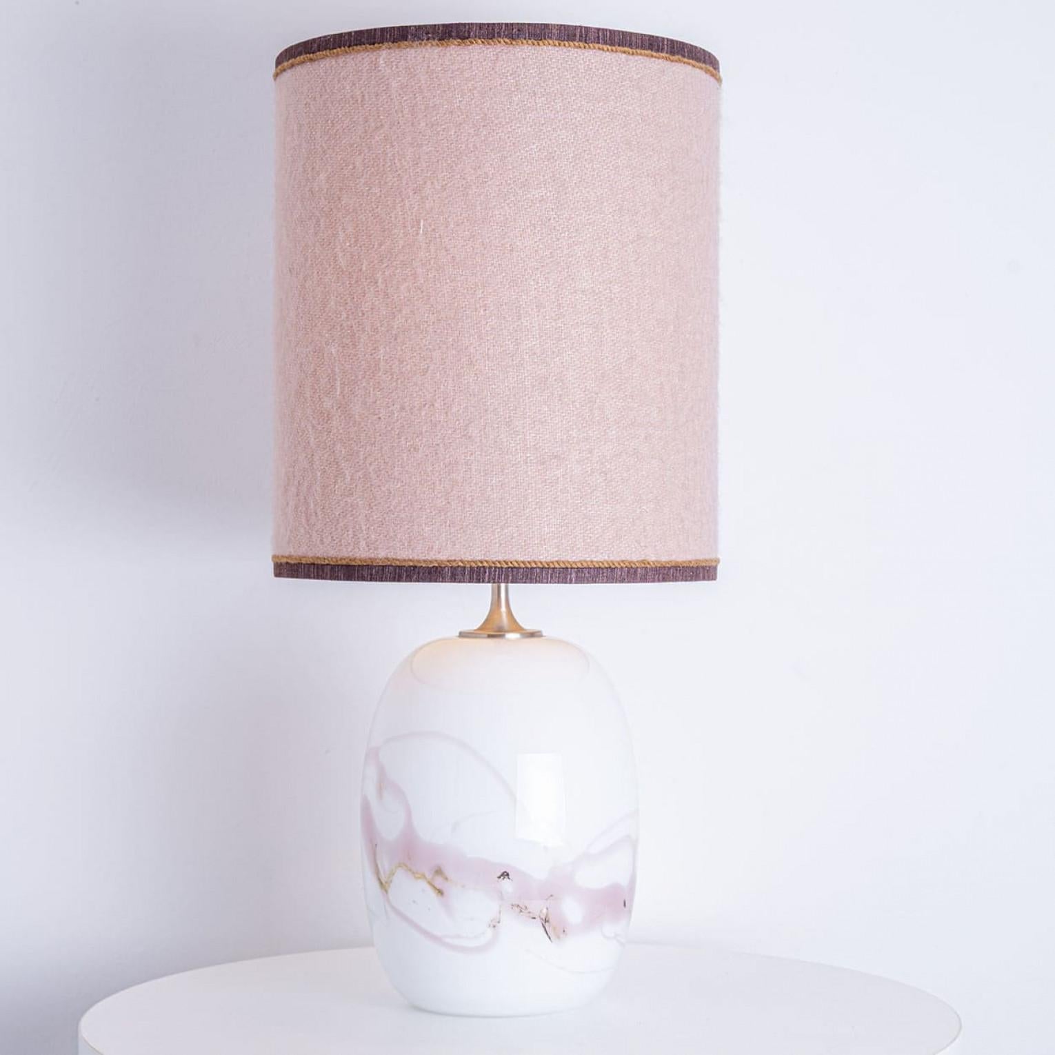 1 of the 2 Holmegaard White Pink Glass Table Lamps, Dusty Rose Custom Lampshade im Angebot 3