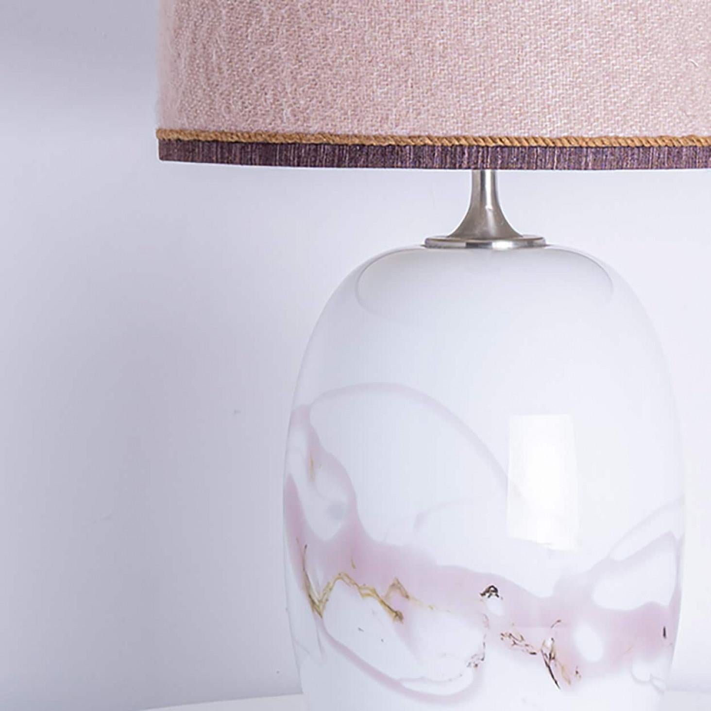 1 of the 2 Holmegaard White Pink Glass Table Lamps, Dusty Rose Custom Lampshade (Opalglas) im Angebot