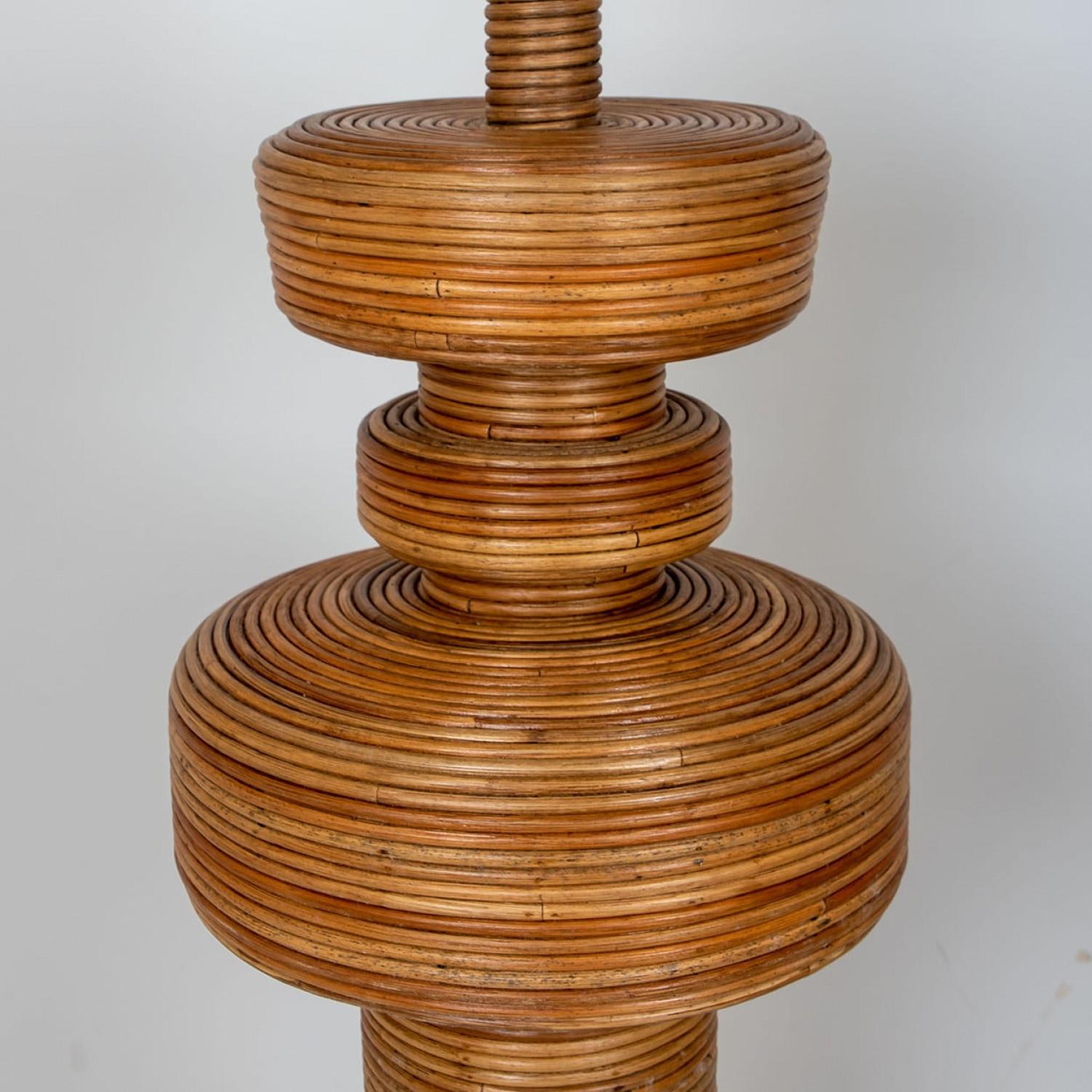 Olandese 1 delle 2 enormi lampade da terra in rattan ecologico di René Houben in vendita