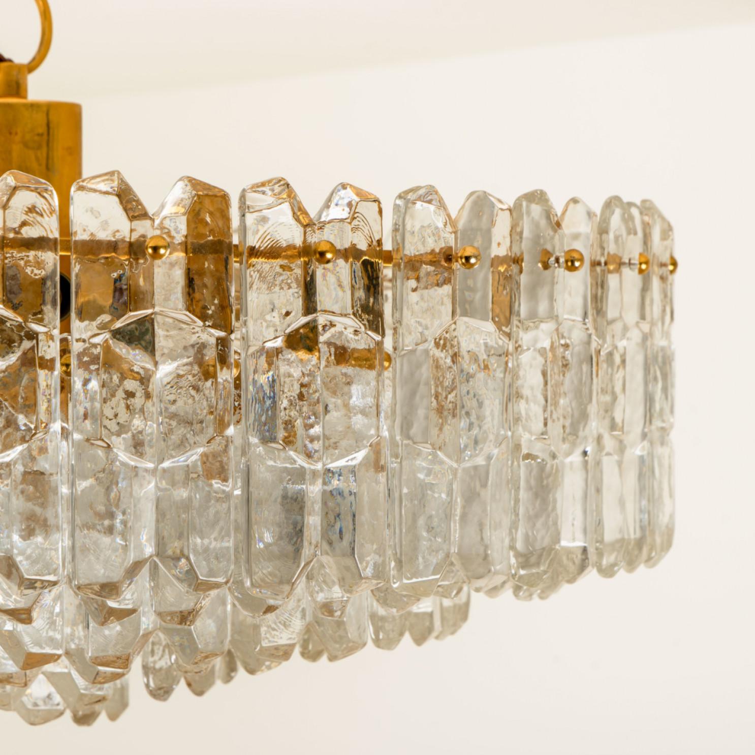 1 of the 2 Huge Kalmar Chandeliers 'Palazzo', Gilded Brass Glass, Austria, 1970s For Sale 11