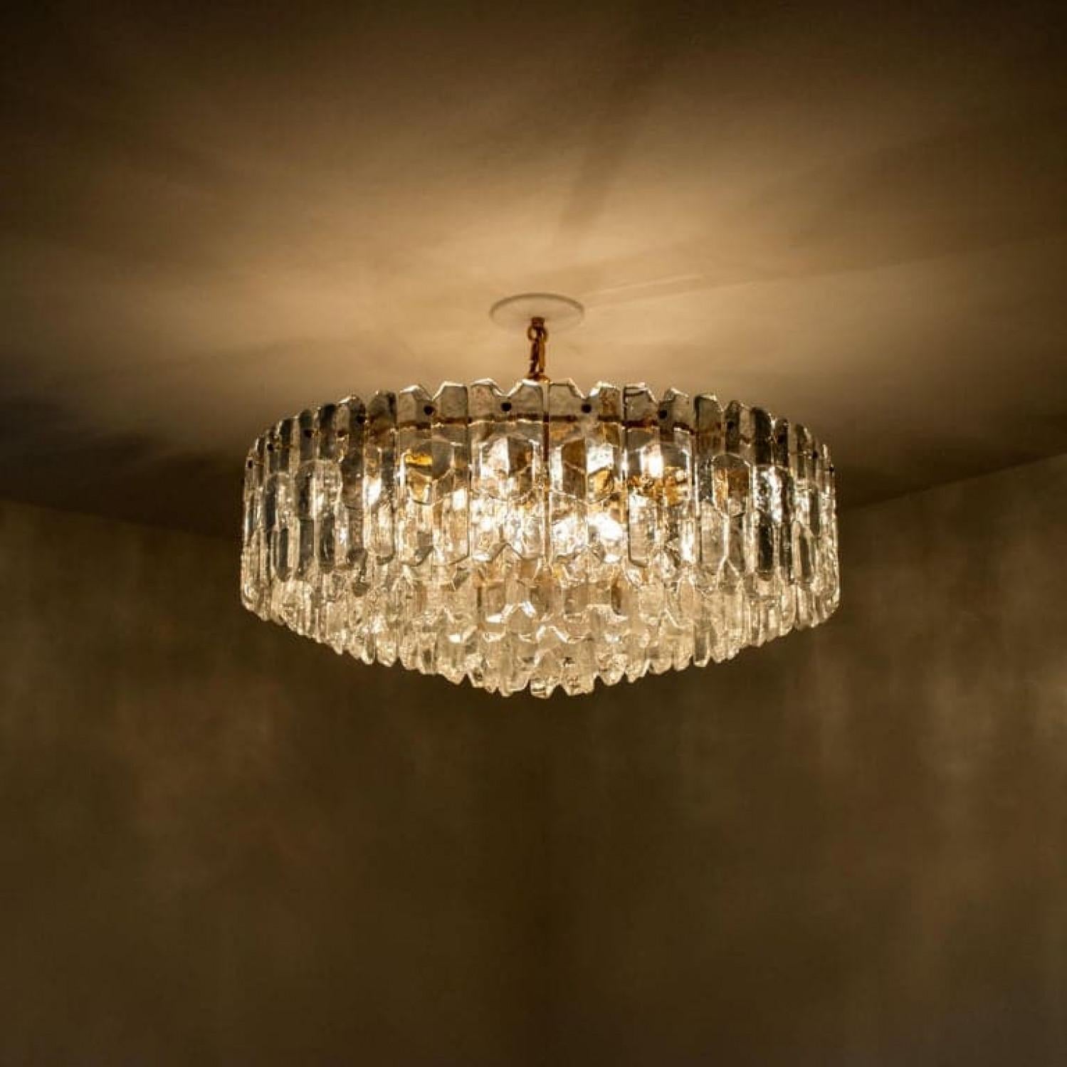 1 of the 2 Huge Kalmar Chandeliers 'Palazzo', Gilt Brass Glass, Austria, 1970 For Sale 9