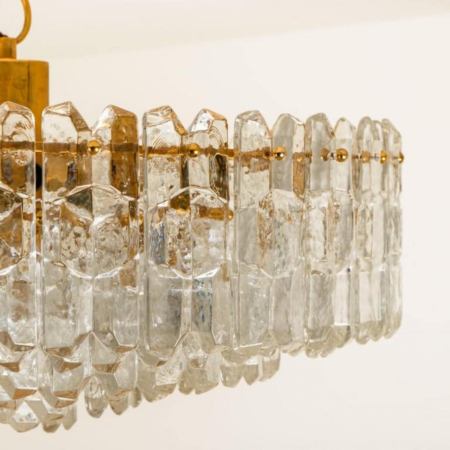 1 of the 2 Huge Kalmar Chandeliers 'Palazzo', Gilt Brass Glass, Austria, 1970 For Sale 1