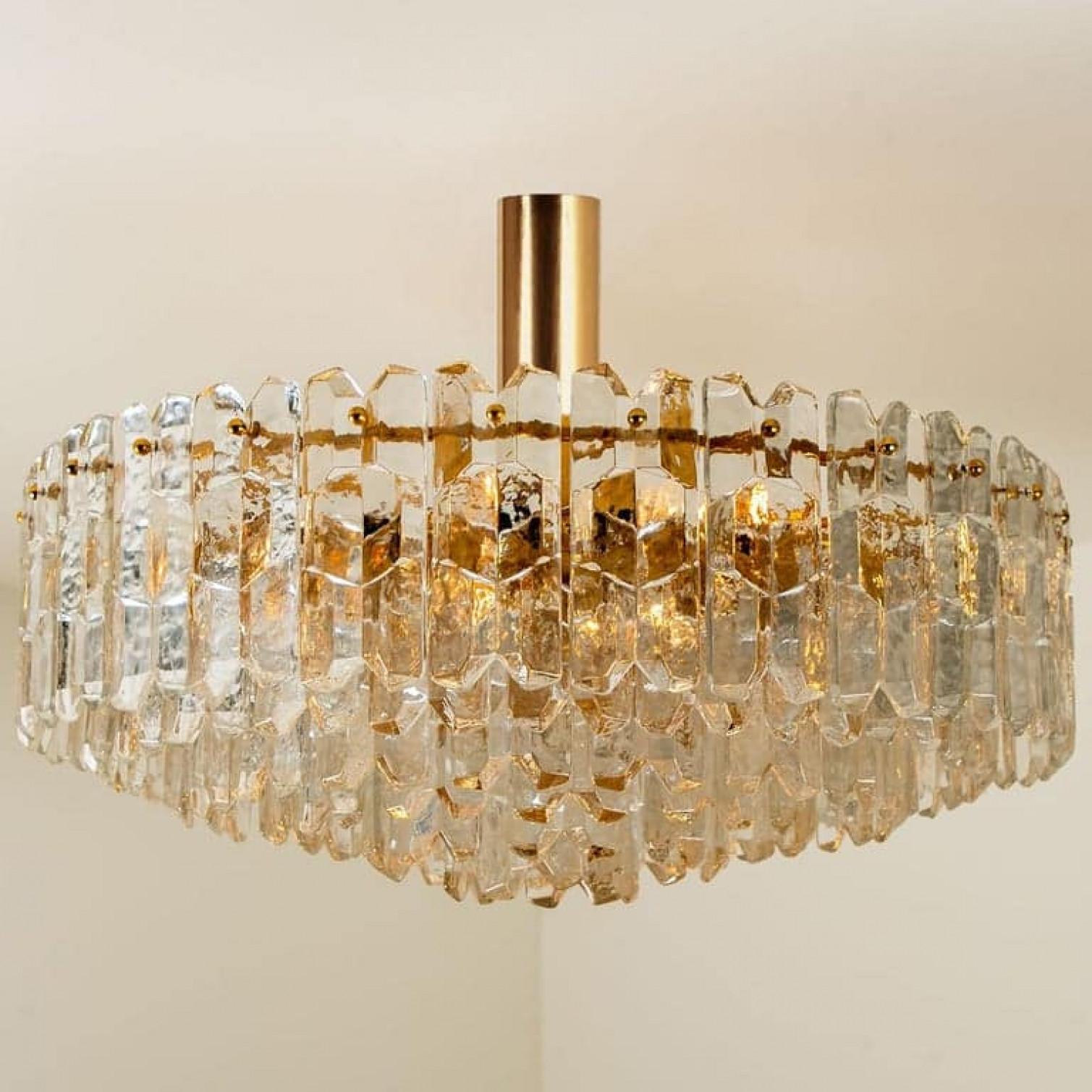 1 of the 2 Huge Kalmar Chandeliers 'Palazzo', Gilt Brass Glass, Austria, 1970 For Sale 3
