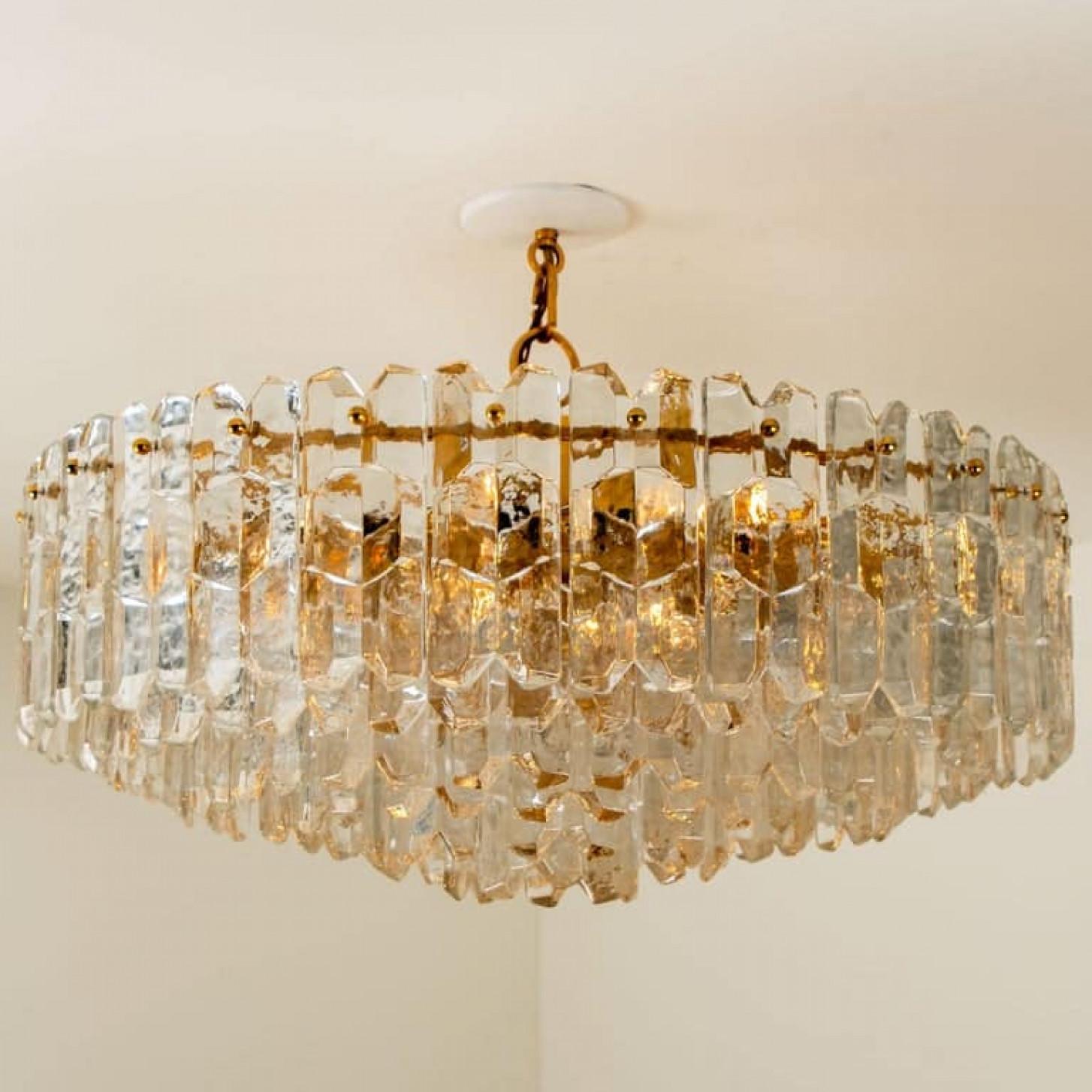 1 of the 2 Huge Kalmar Chandeliers 'Palazzo', Gilt Brass Glass, Austria, 1970 For Sale 3