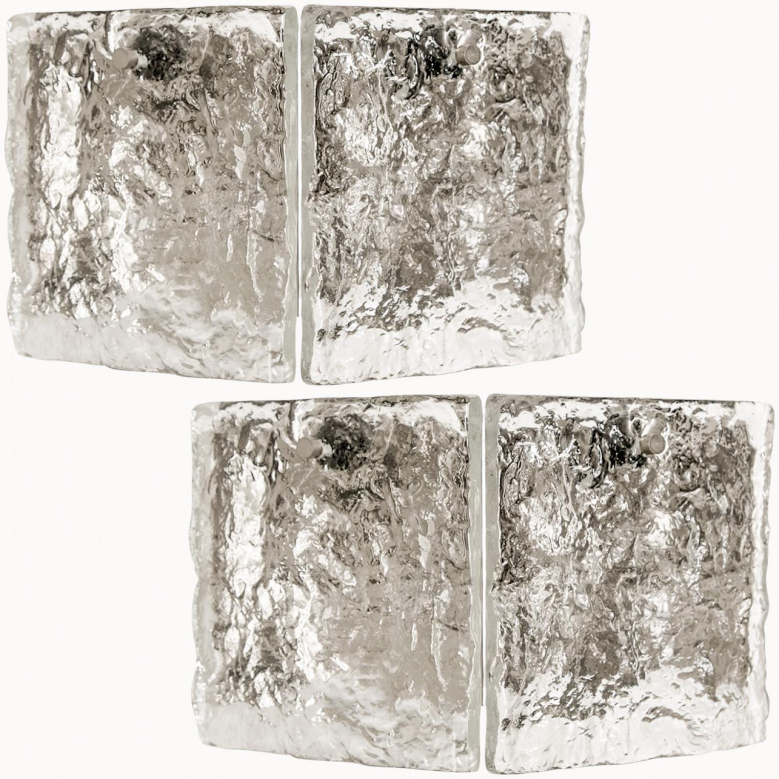 1 de las 2 lámparas de pared J.T. Kalmar, modelo Karlstein, Viena, hacia 1960 Metal en venta