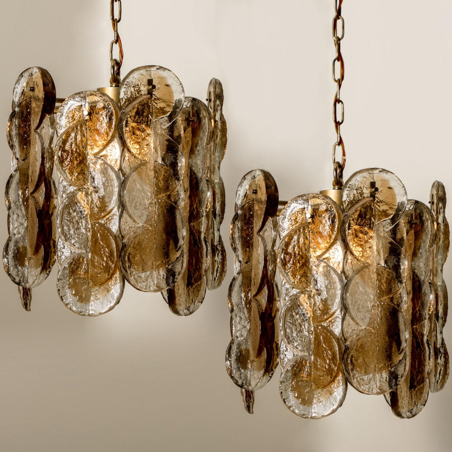 1 of the 2 Kalmar Citrus Swirl Smoked Glass Pendants, Austria, 1960s For Sale 3