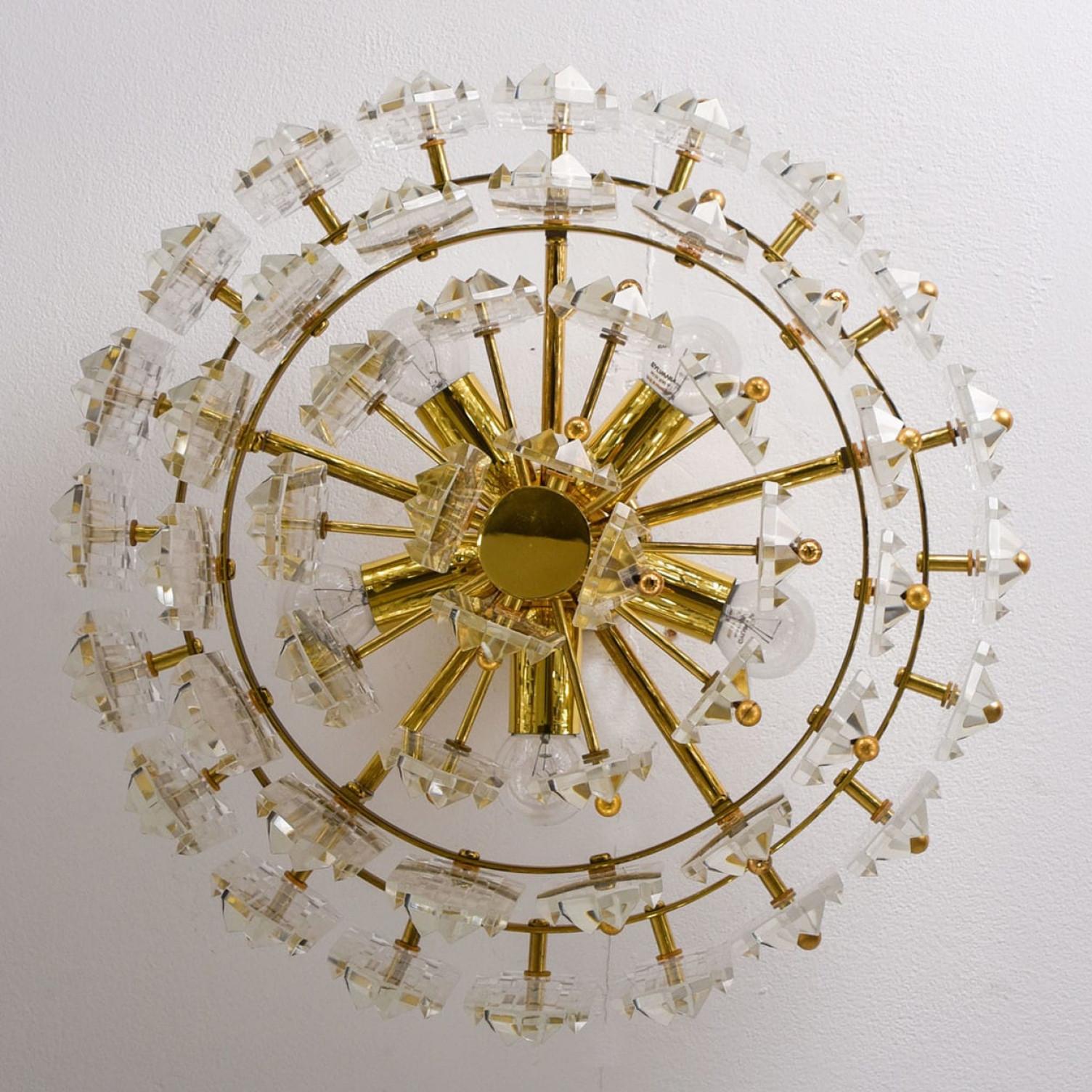 Autrichien 1 des 2 montures encastrées Kalmar, verre laiton doré, Autriche, 1970 en vente