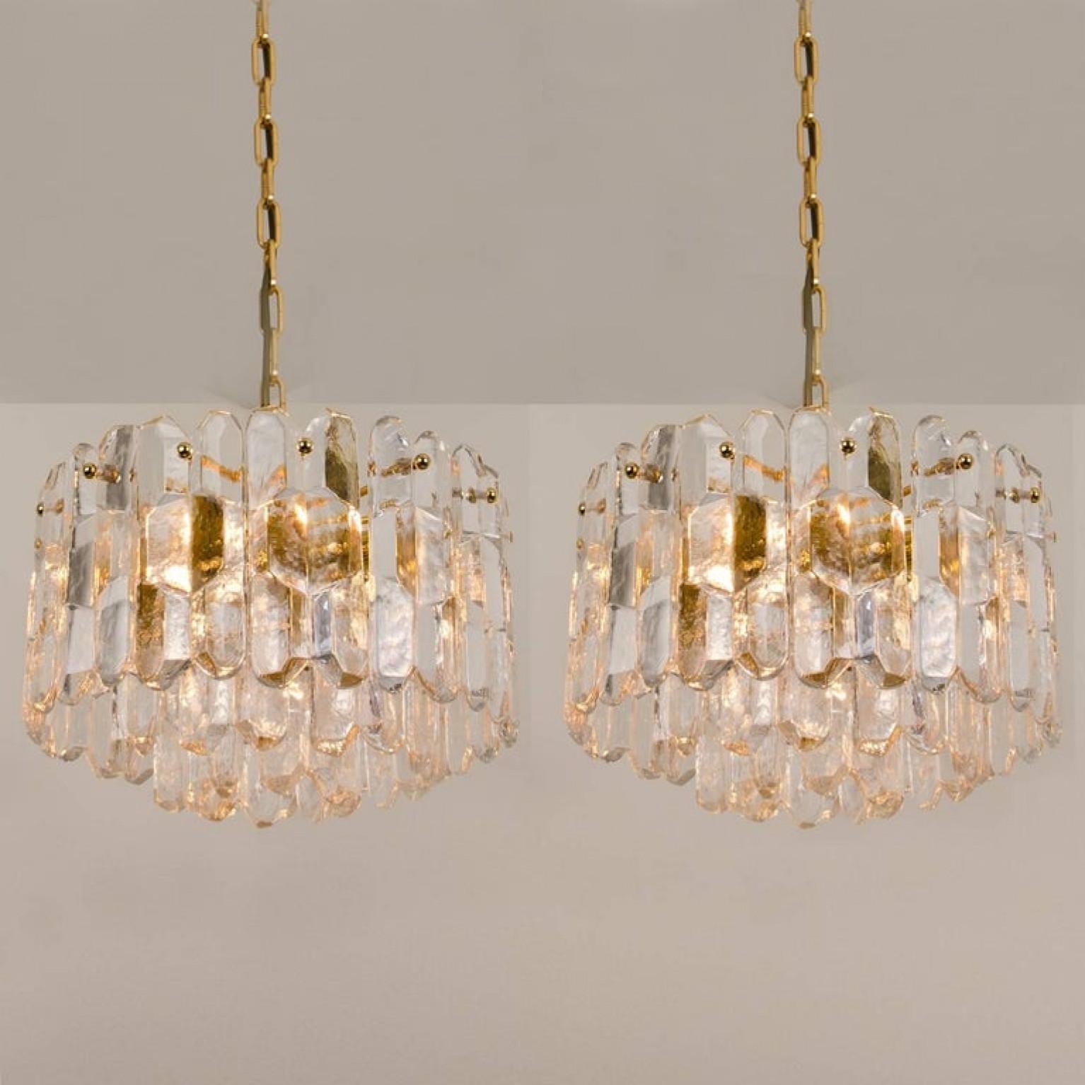 1 des 2 pièces  Luminaires KalmarPalazzo en laiton et verre, 1970 en vente 2