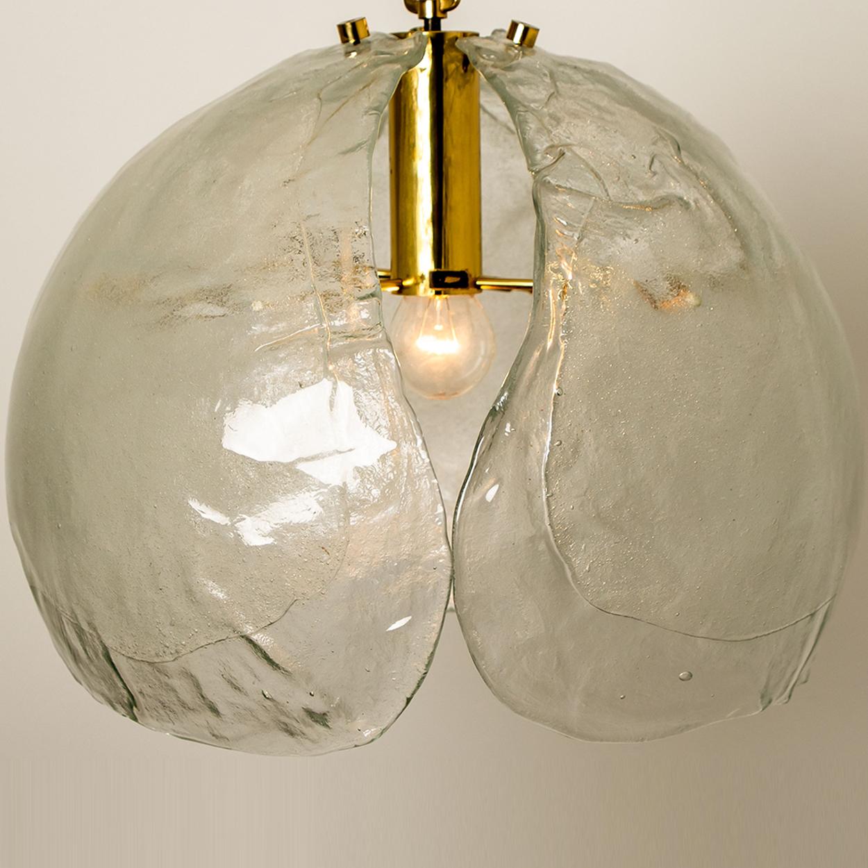 1 of the 2 Kalmar Style Pendant Lights, Clear Glass and Brass, 1970s For Sale 8