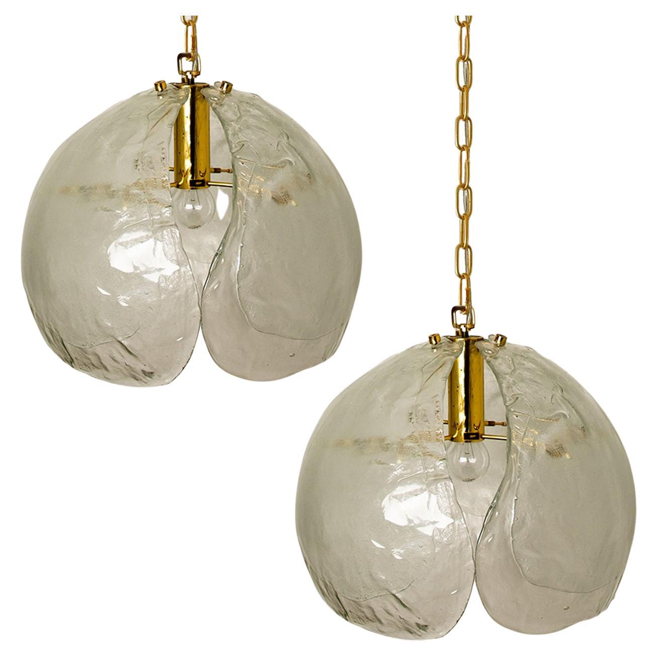 1 of the 2 Kalmar Style Pendant Lights, Clear Glass and Brass, 1970s For Sale