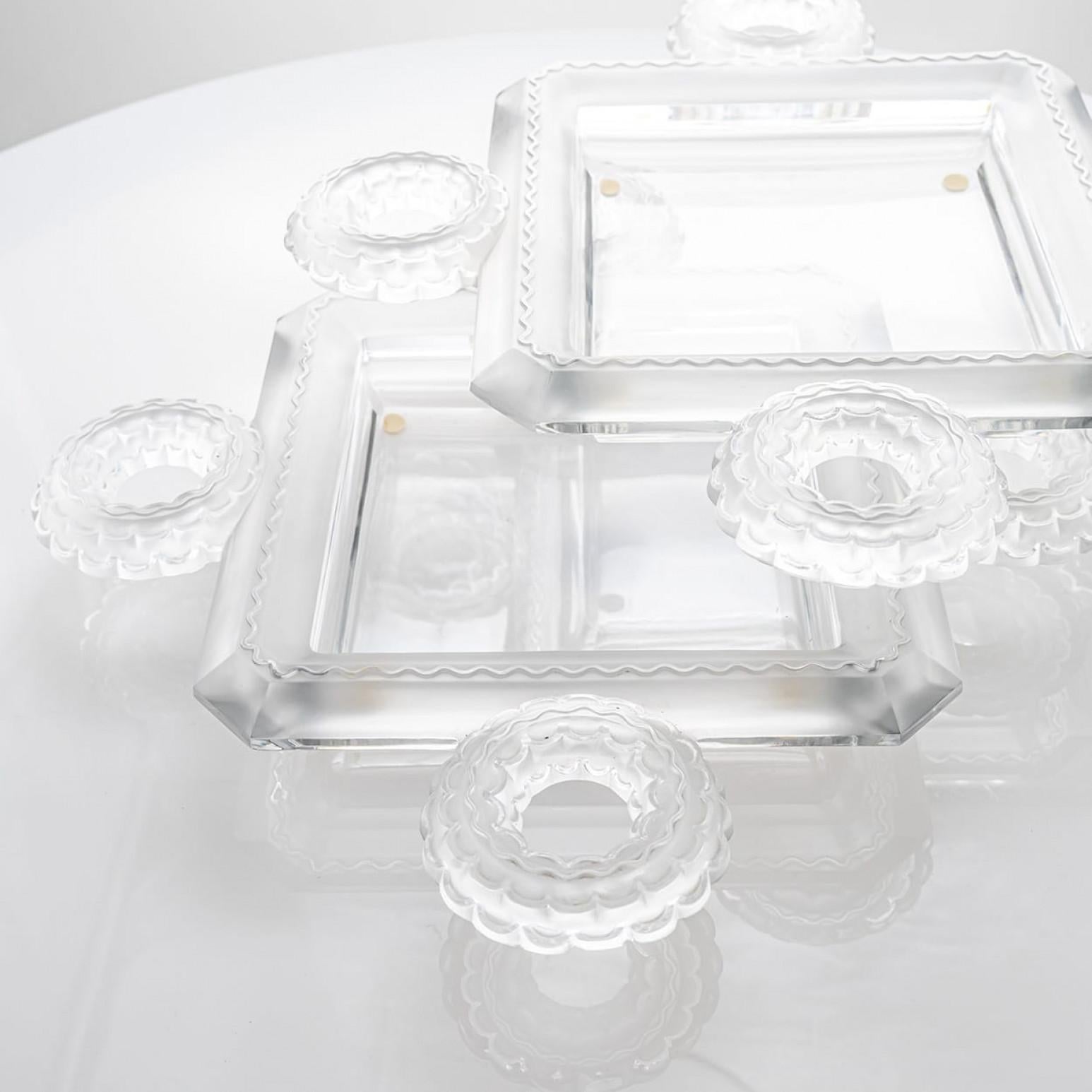 1 der 2 Lalique signiert mattiertem Kristall Cluny, Frankreich im Angebot 1