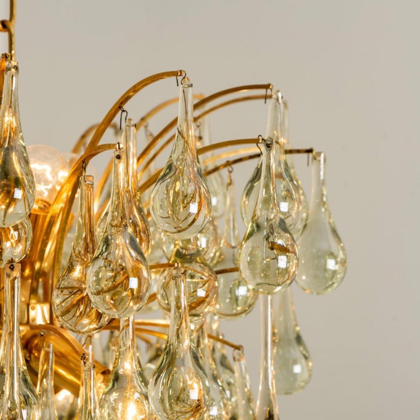 1 dei 2 grandi lampadari in ottone e cristallo, Ernst Palme, Germania, anni '70 in vendita 3
