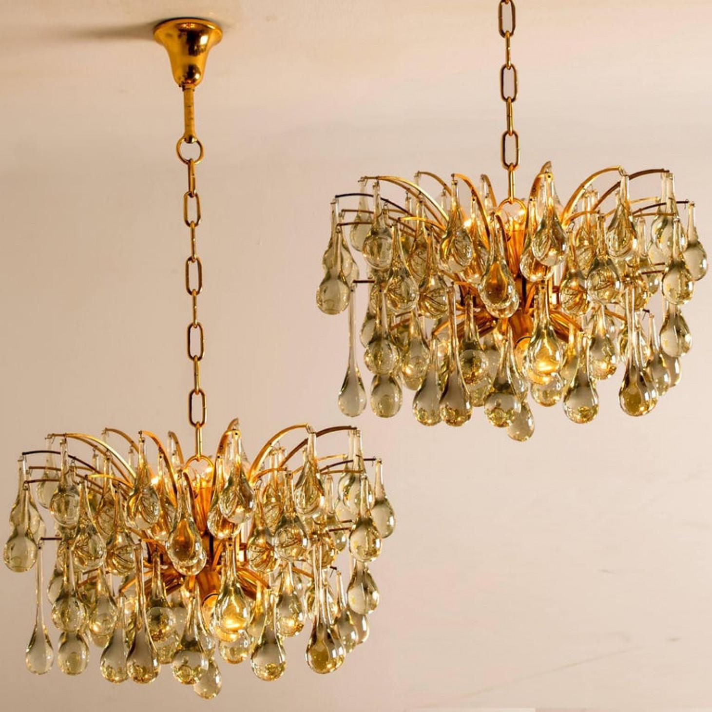 1 of the 2 Large Brass and Crystal Chandeliers, Ernst Palme, Germany, 1970s For Sale 1