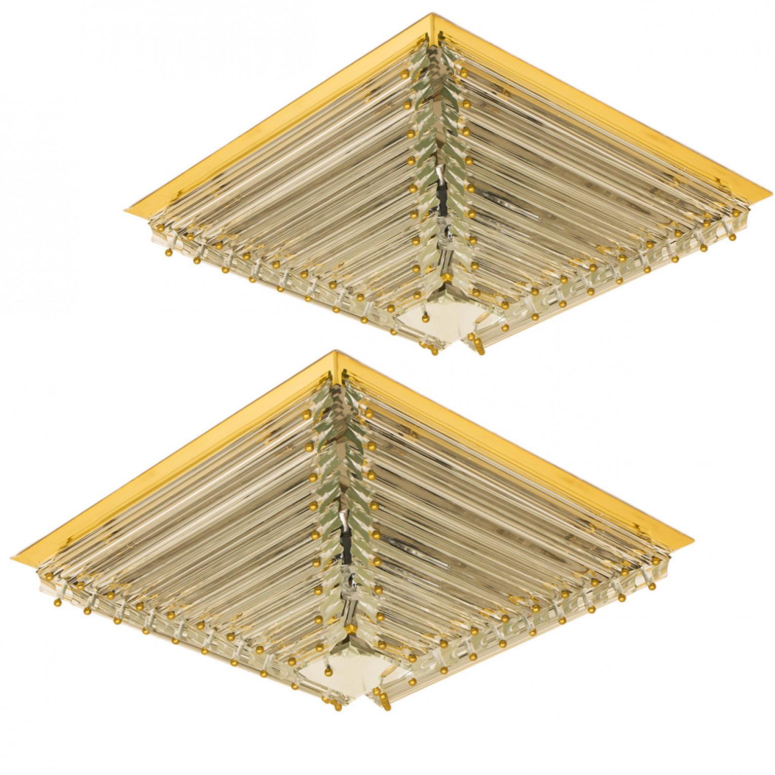1 of the 2 Large Gold-Plated Piramide Venini Flush Mounts, 1970s, Italy In Good Condition For Sale In Rijssen, NL