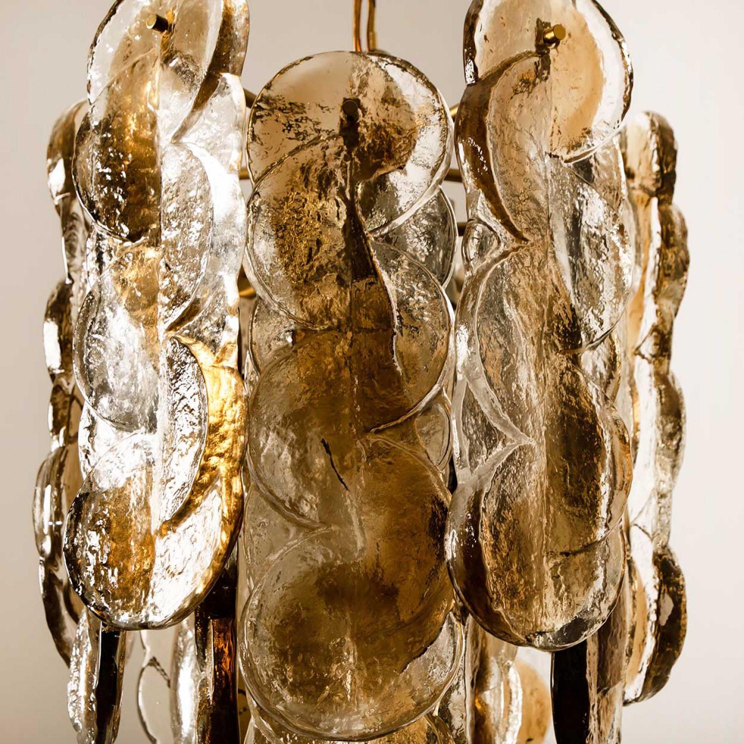 Ottone 1 of the 2 Large Kalmar Chandeliers Citrus Swirl Smoked Glass, Austria, 1969 in vendita