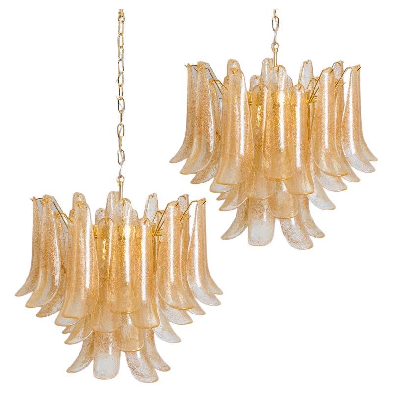 1 des 2 grands lustres à feuilles en verre ambré de Murano, Italie 1970