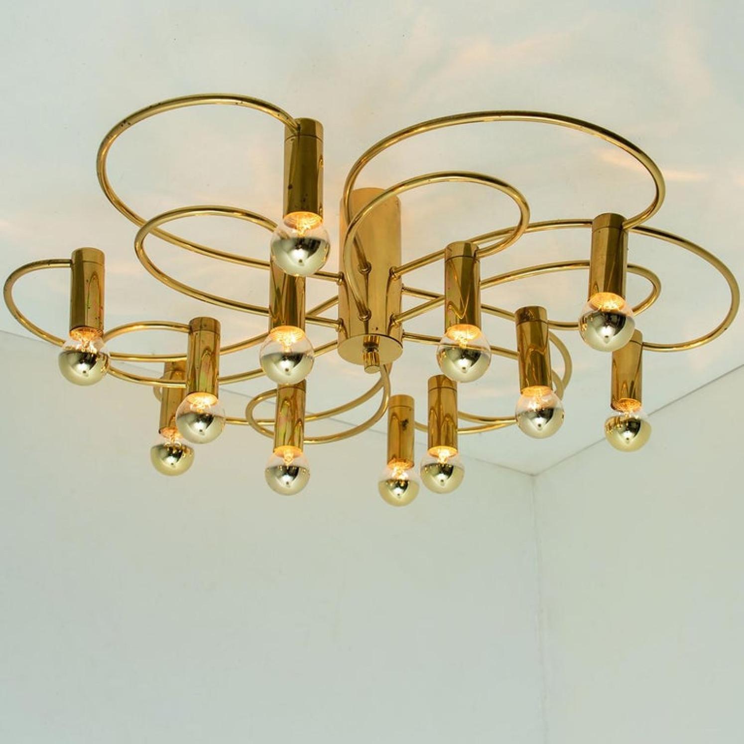 Mid-Century Modern 1 of the 2 Leola Sculptural Brass 13-Light Ceiling or Wall Flush Mount, 1970s For Sale