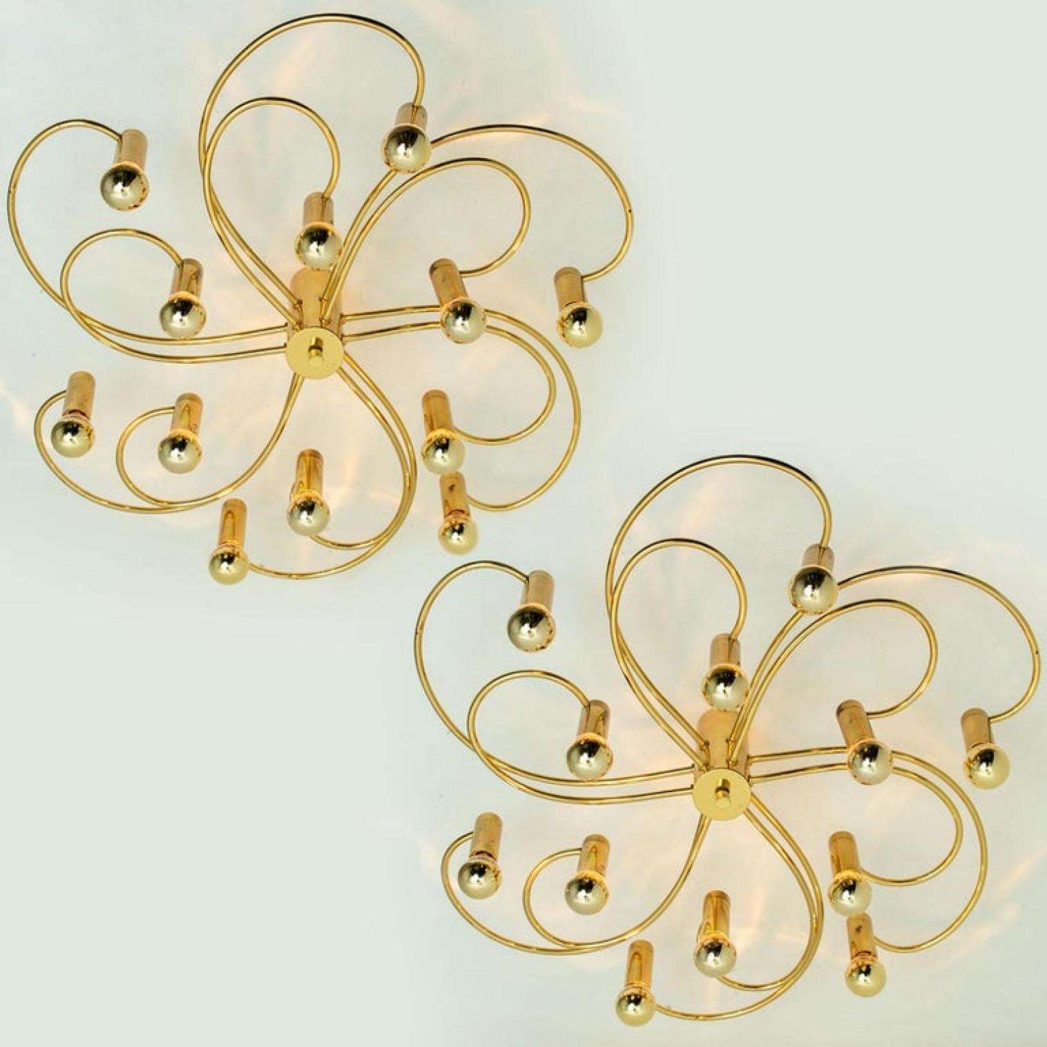 Pair of Leola Sculptural Brass 13-Light Ceiling or Wall Flush Mounts, 1970s In Good Condition In Rijssen, NL