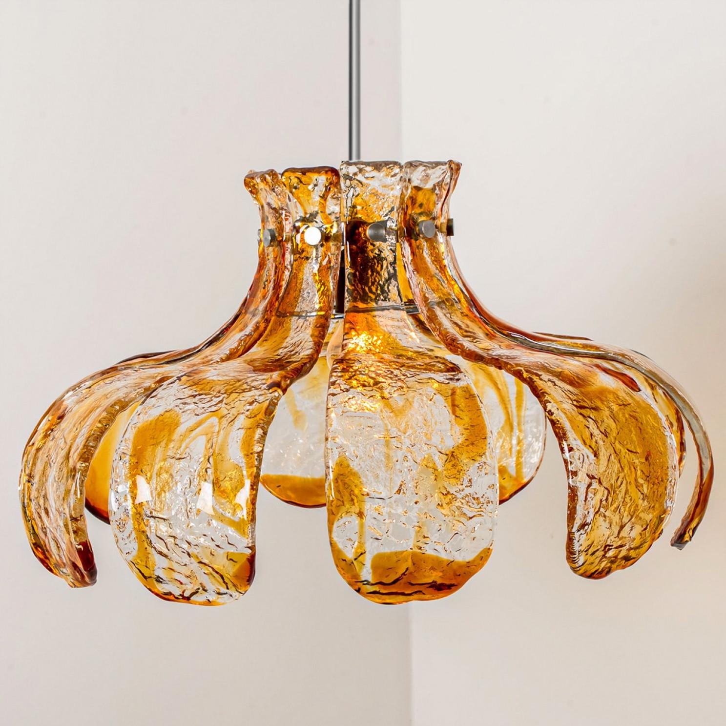 1 der 2 Mazzega Murano Glas Kronleuchter, Italien, 1970 (Italienisch) im Angebot