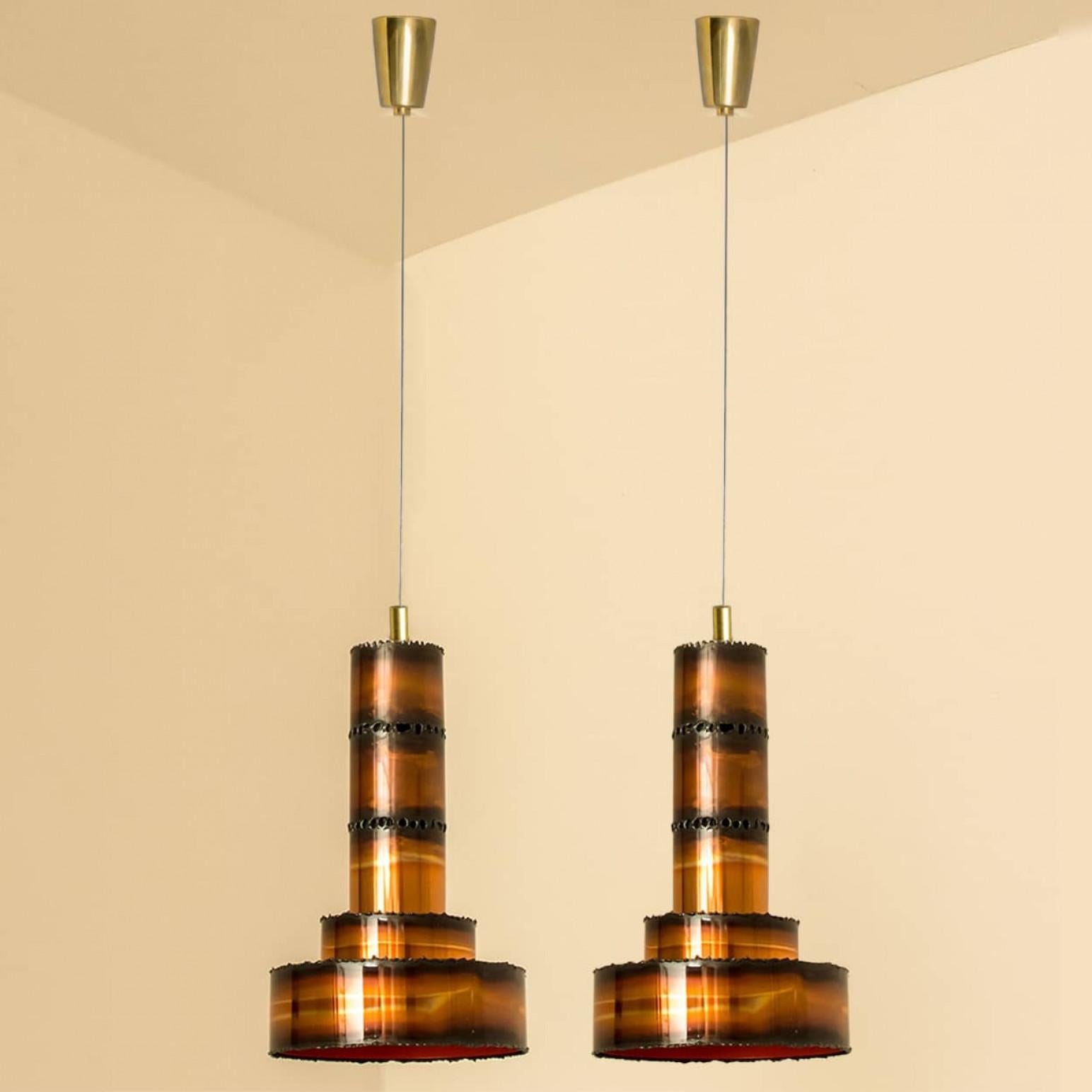 XX secolo 1 delle 2 lampade a sospensione brutaliste in metallo di Sven Aage per Holm Sorensen, 1960 in vendita