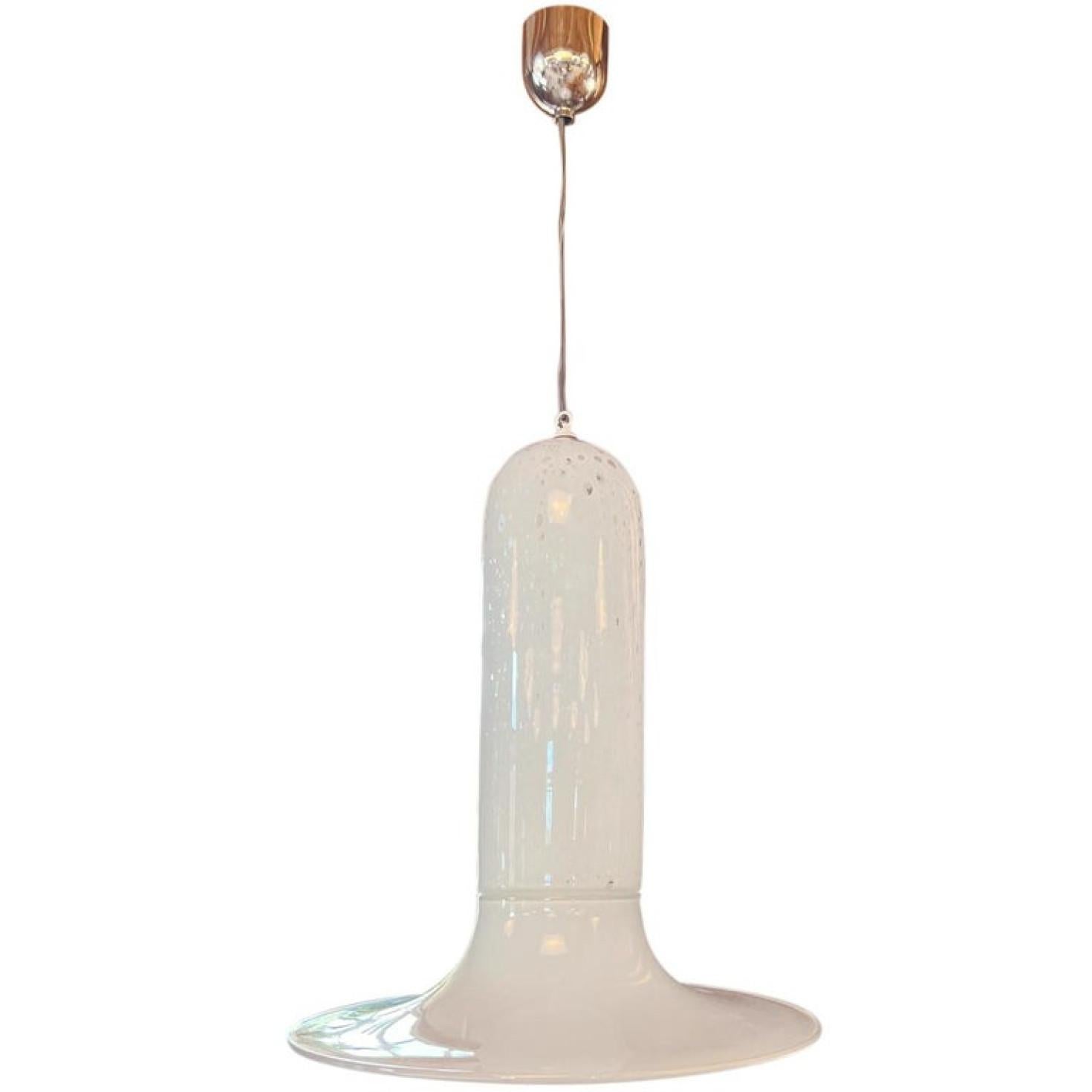 1 des 2 lampes à suspension en verre de Murano par Barbini, 1970 en vente 2