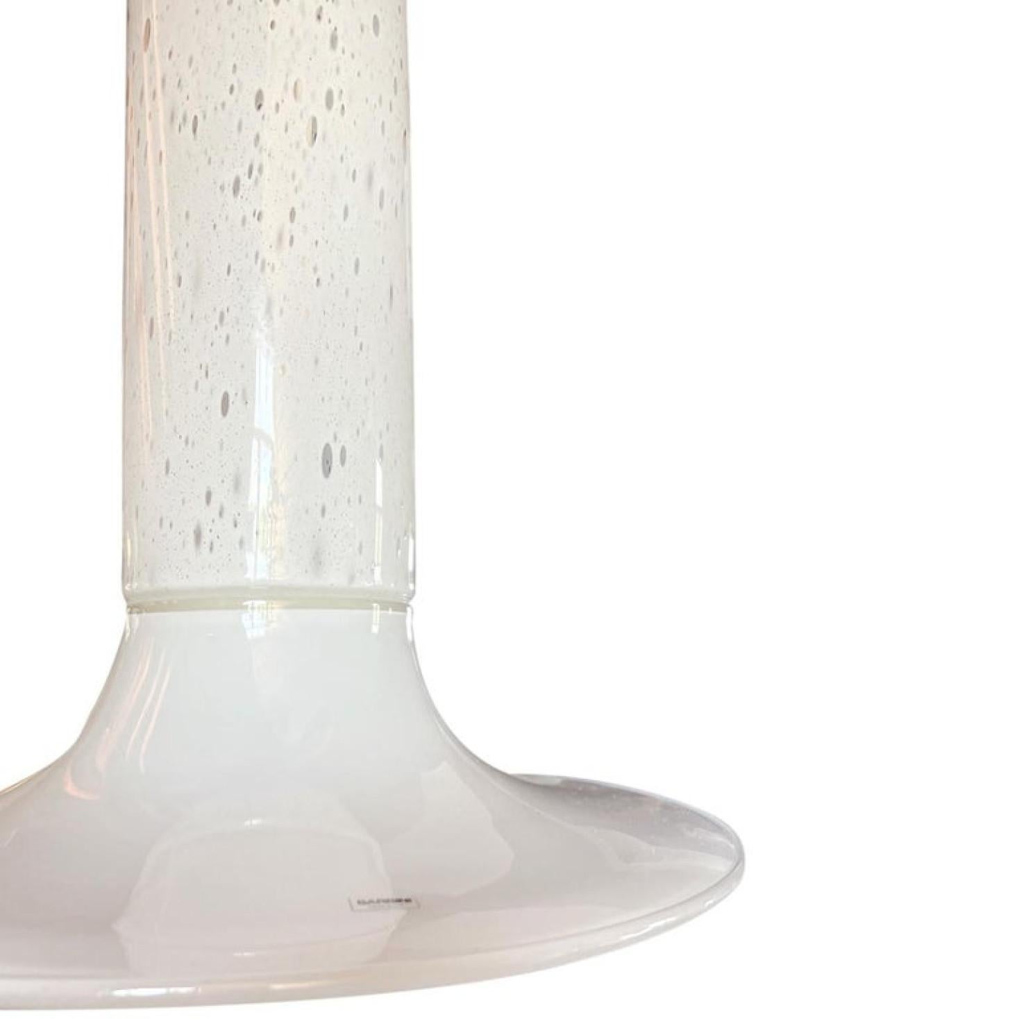 Fin du 20e siècle 1 des 2 lampes à suspension en verre de Murano par Barbini, 1970 en vente