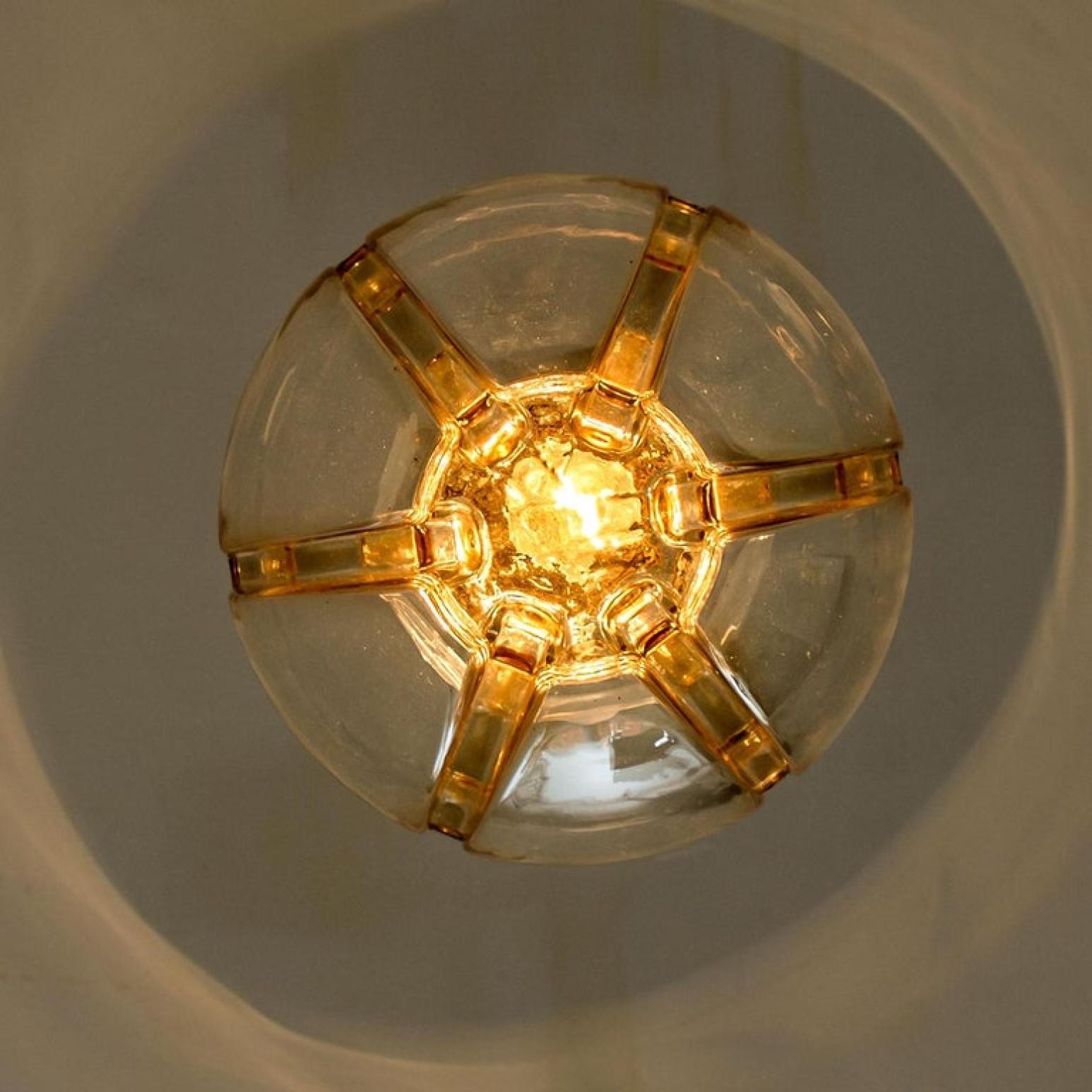1 des 2 lampes à suspension Mazzega de Murano, Italie, 1970 en vente 9