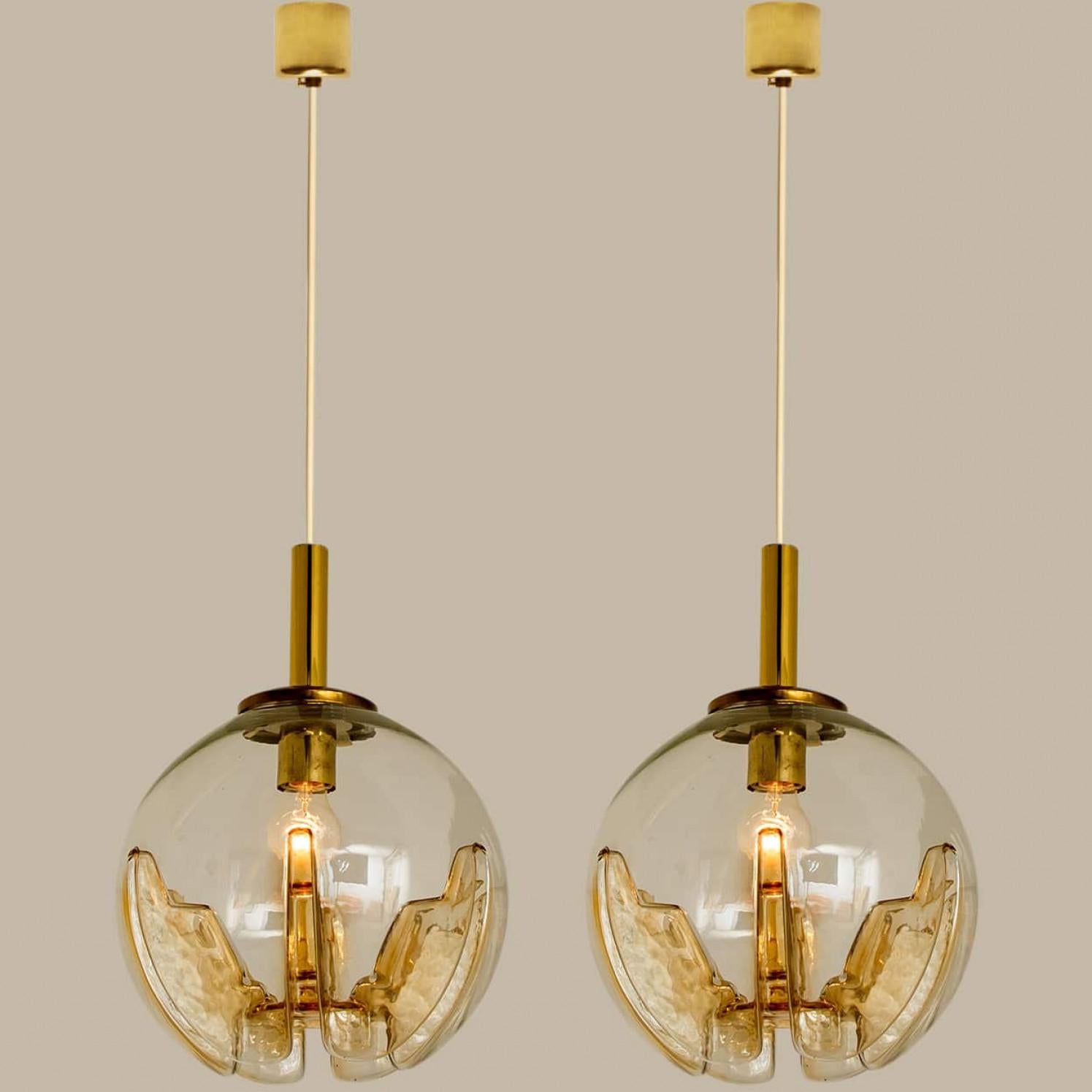 1 dei 2 pendenti Mazzega Murano Globe, Italia, 1970 in vendita 1