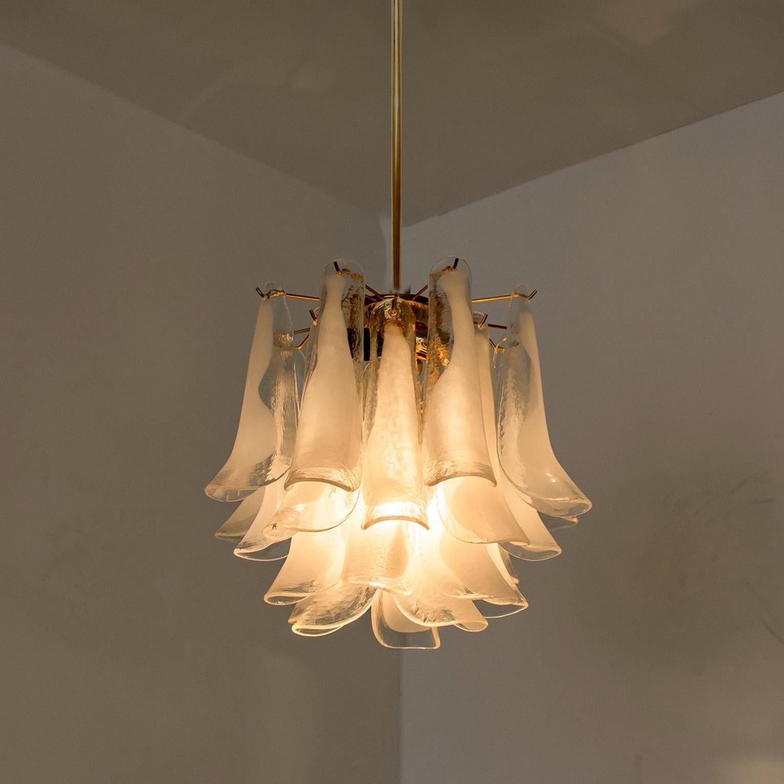 Italian 1 of the 2 Murano White Clear Glass and Brass Chandeliers, Italy, 1970s For Sale