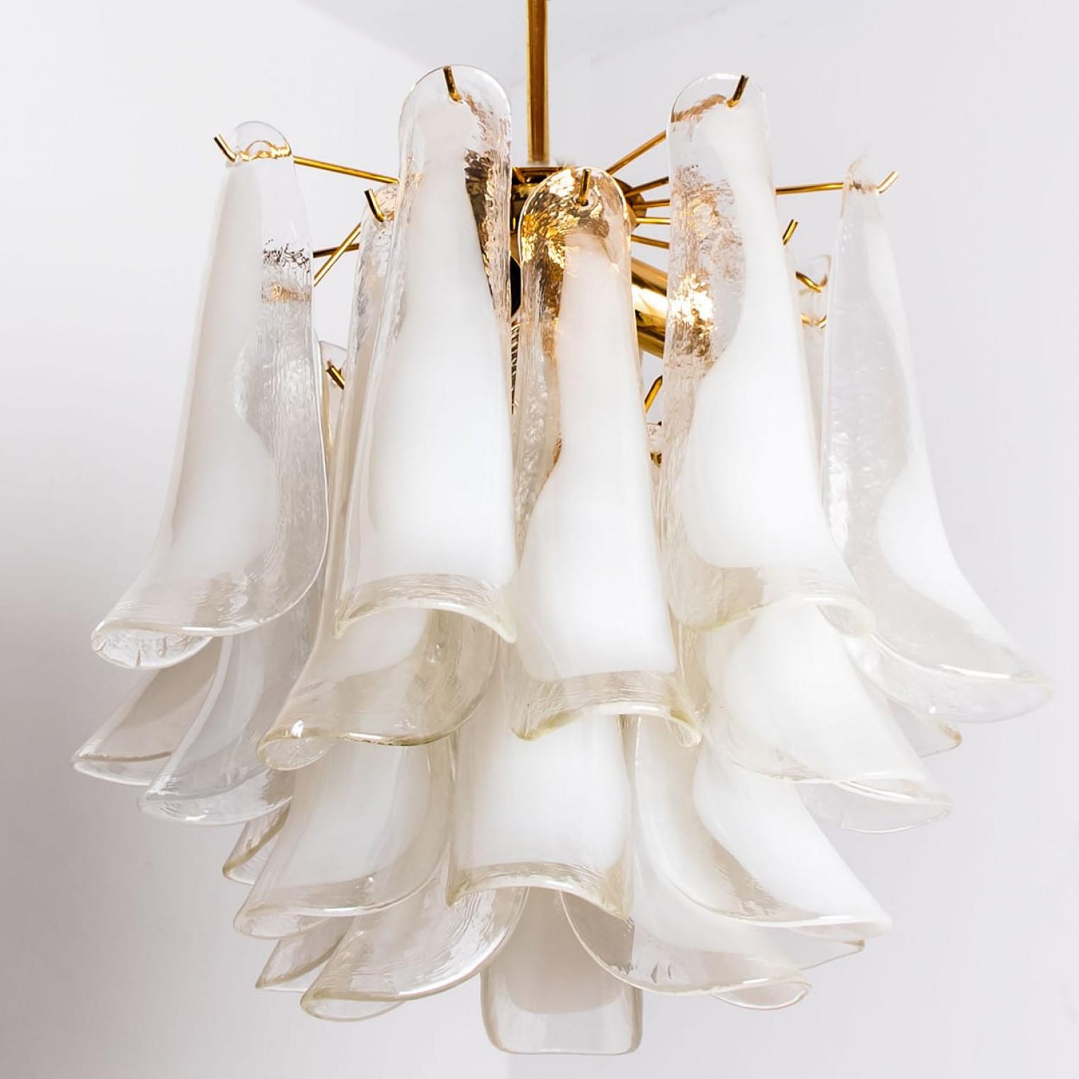Other 1 of the 2 Murano White Clear Glass and Brass Chandeliers, Italy, 1970s For Sale