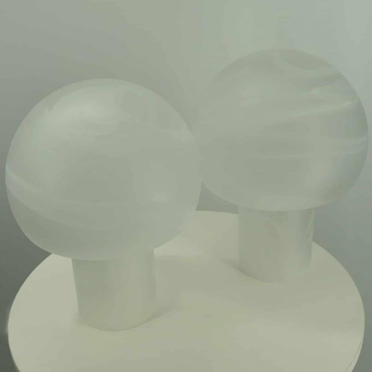 1 des 2 lampes de table en verre Mushroom, Glashütte Limburg, 1970 en vente 10