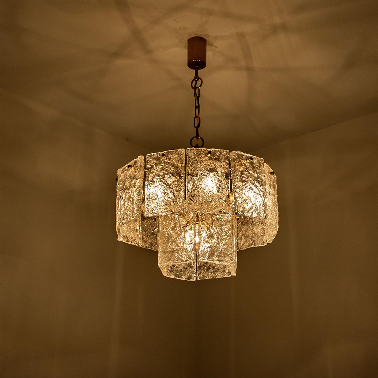 1 des 2 luminaires à deux niveaux en verre et laiton de Hillebrand, années 1960 en vente 4