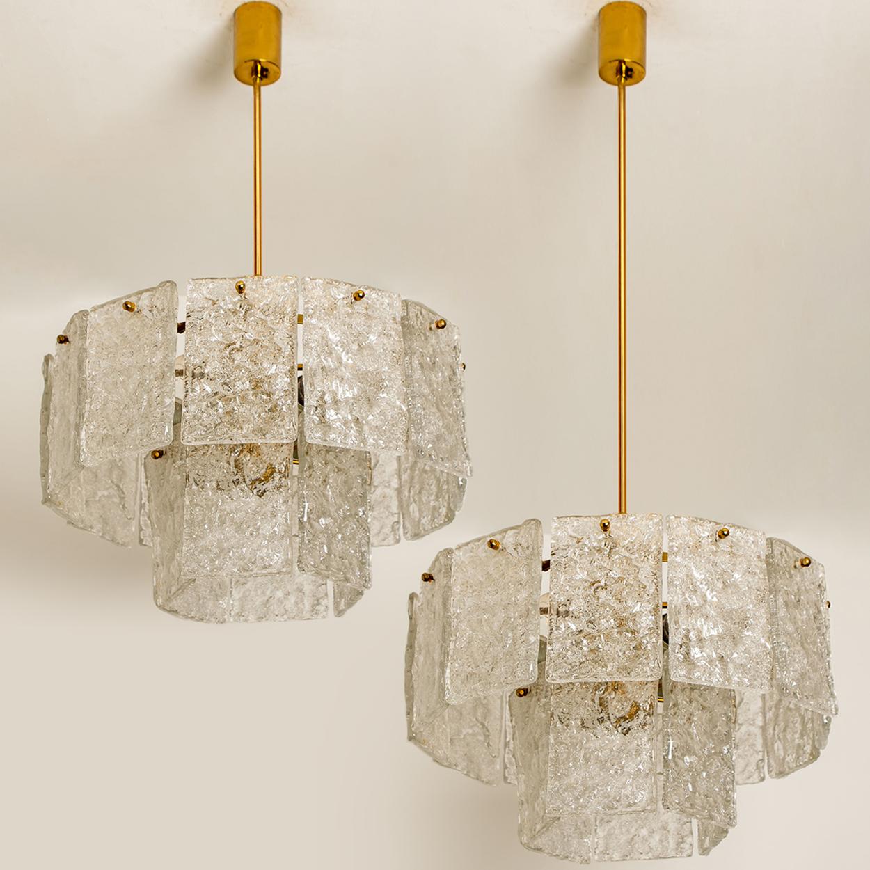 1 des 2 luminaires à deux niveaux en verre et laiton de Hillebrand, années 1960 en vente 7