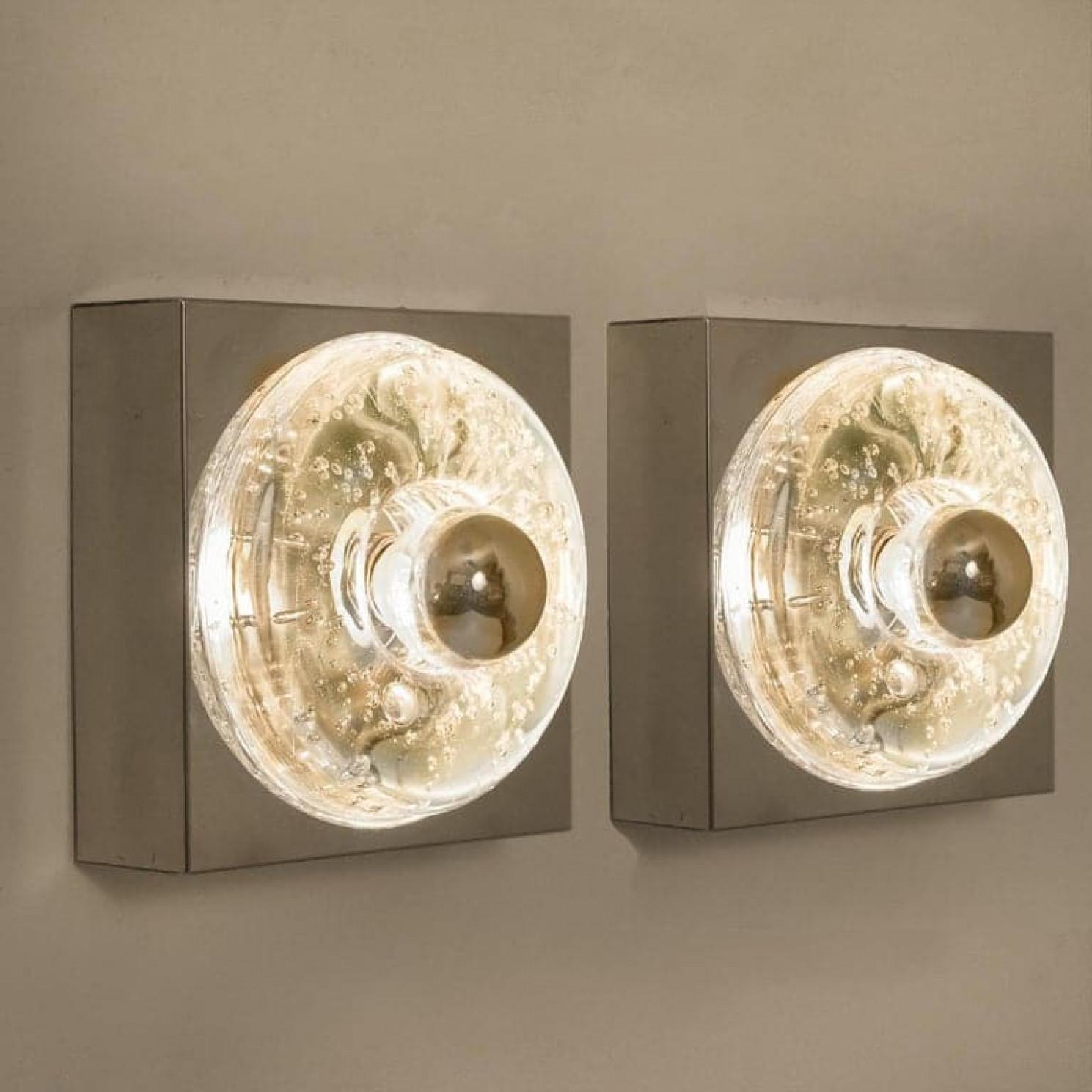 Vetro soffiato 1 dei 2 di Lampade da parete o soffitto soffiate a mano, Doria, 1970 in vendita