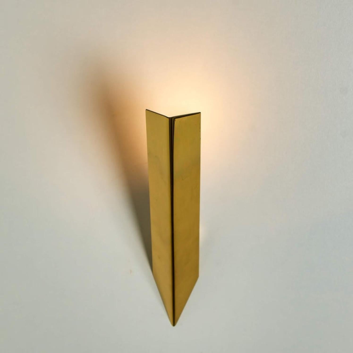 1 of the 2 Pair of Wedge-Shaped High End Wall Lights by J.T. Kalmar, 1970s For Sale 1