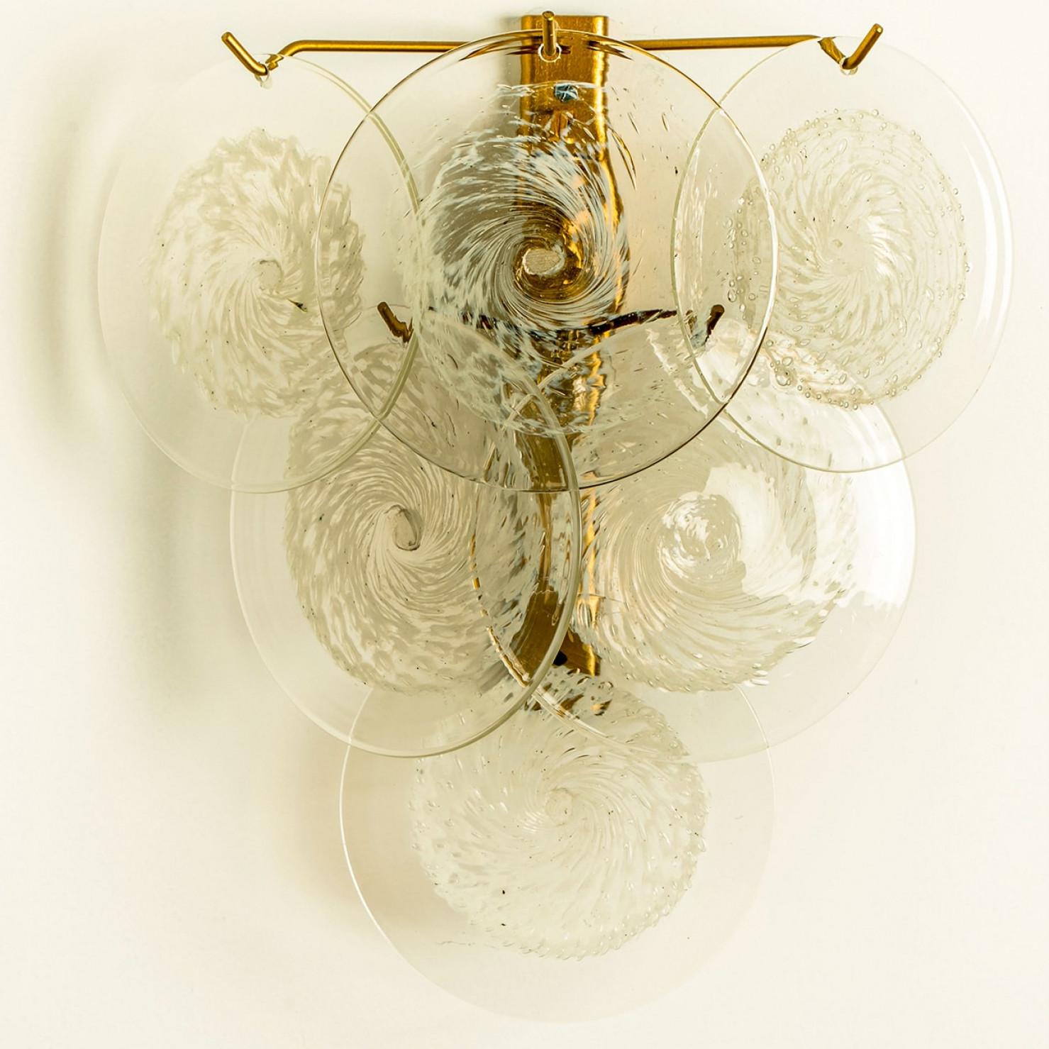 italien 1 des 2 paires d'appliques à disque de verre par Vistosi, Italie, années 1960 en vente
