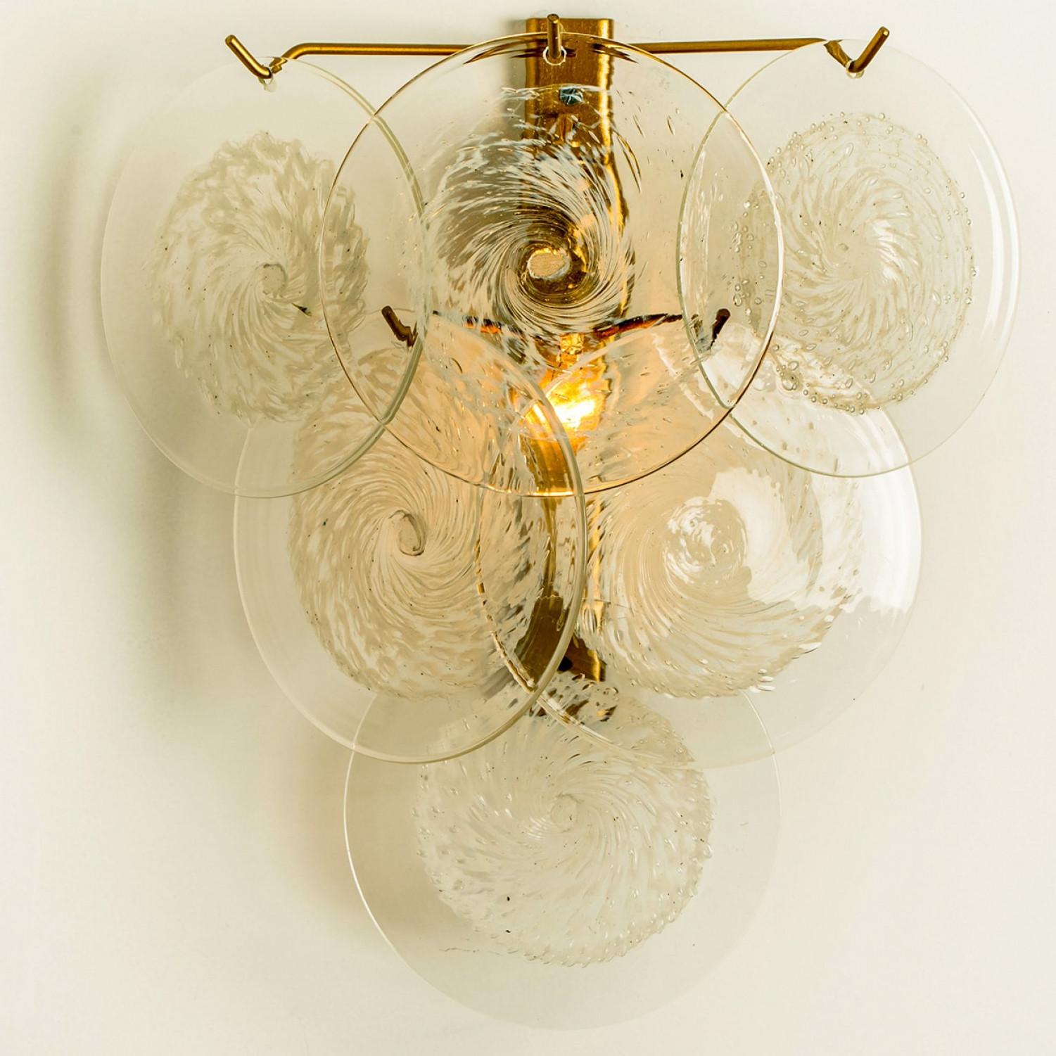Autre 1 des 2 paires d'appliques à disque de verre par Vistosi, Italie, années 1960 en vente