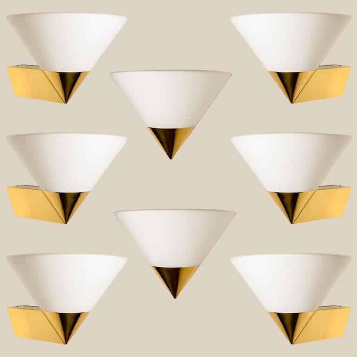 1 delle 2 coppie di  Lampade da parete moderne extra large di Glashütte Limburg, 1970 in vendita 3