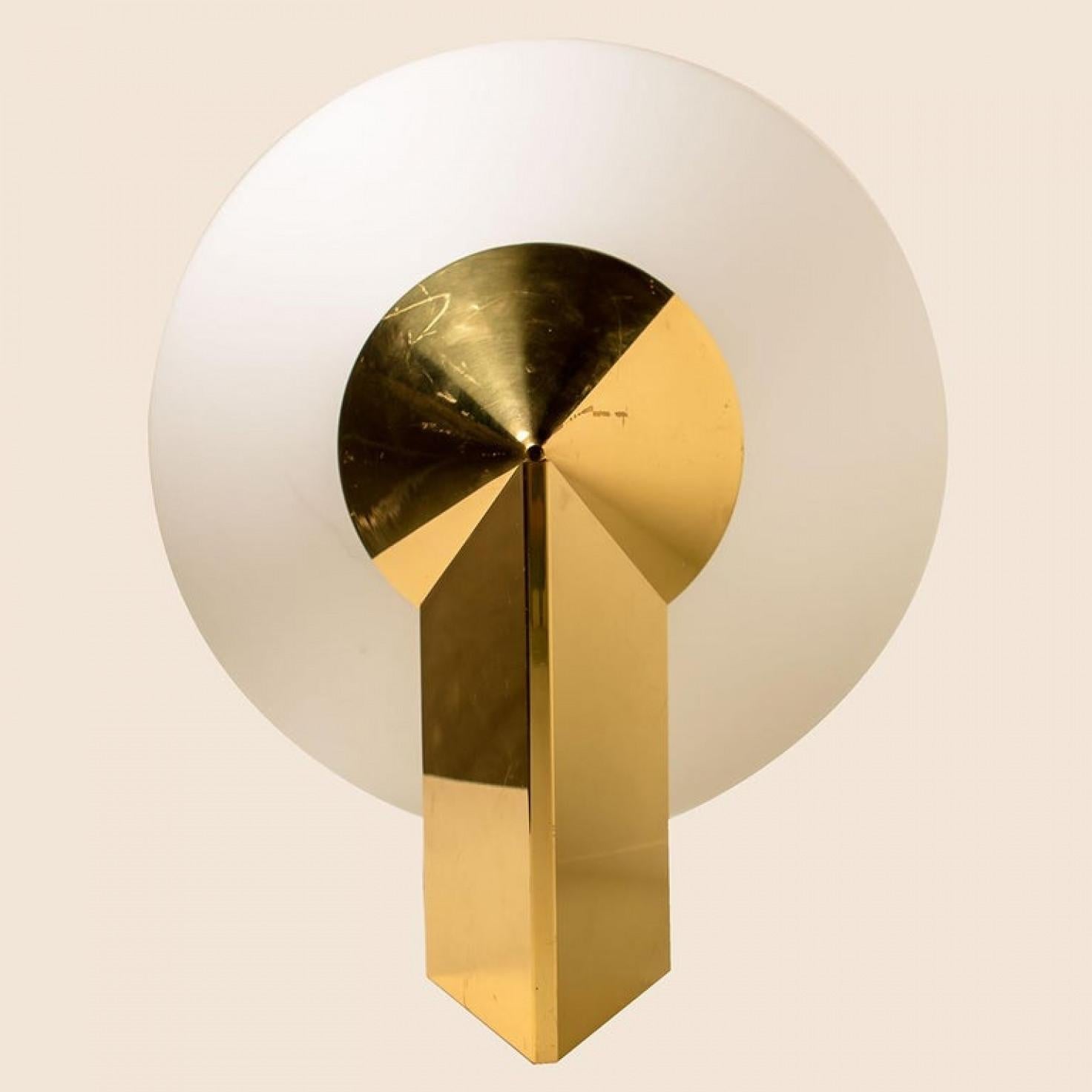 1 delle 2 coppie di  Lampade da parete moderne extra large di Glashütte Limburg, 1970 in vendita 1