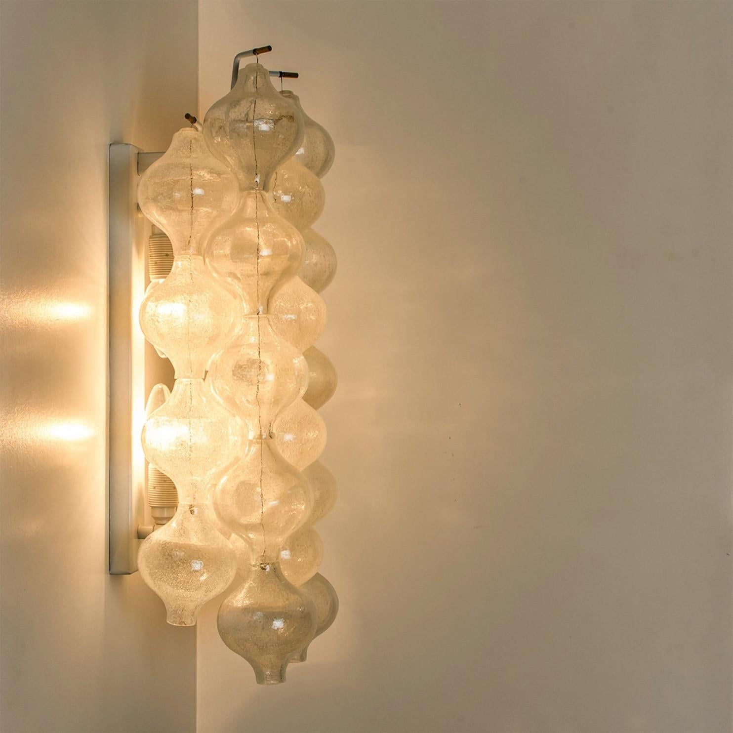 1 of the 2 Pairs of Large Tulipan Wall Lamps or Sconces by J.T. Kalmar 'H 21.2' in vendita 5