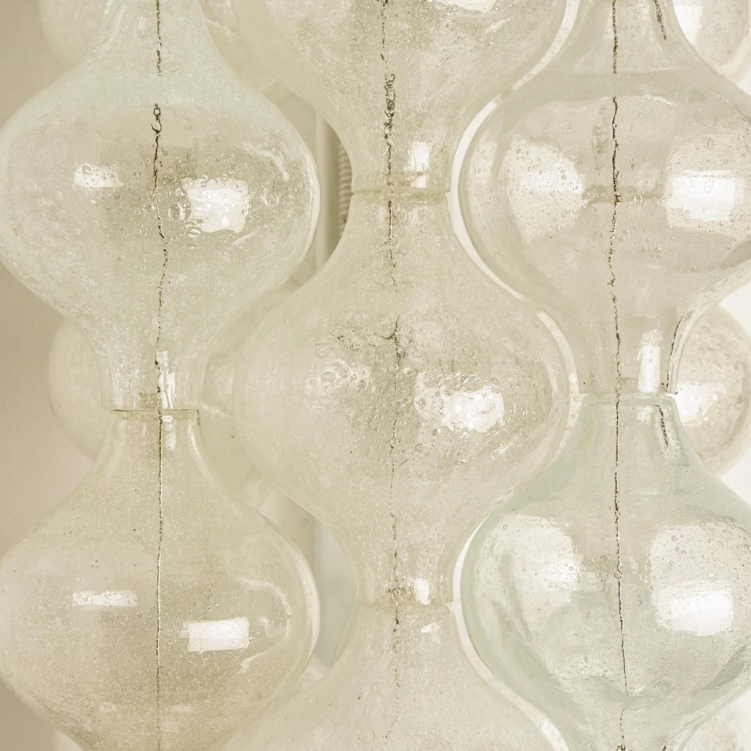 Tedesco 1 of the 2 Pairs of Large Tulipan Wall Lamps or Sconces by J.T. Kalmar 'H 21.2' in vendita