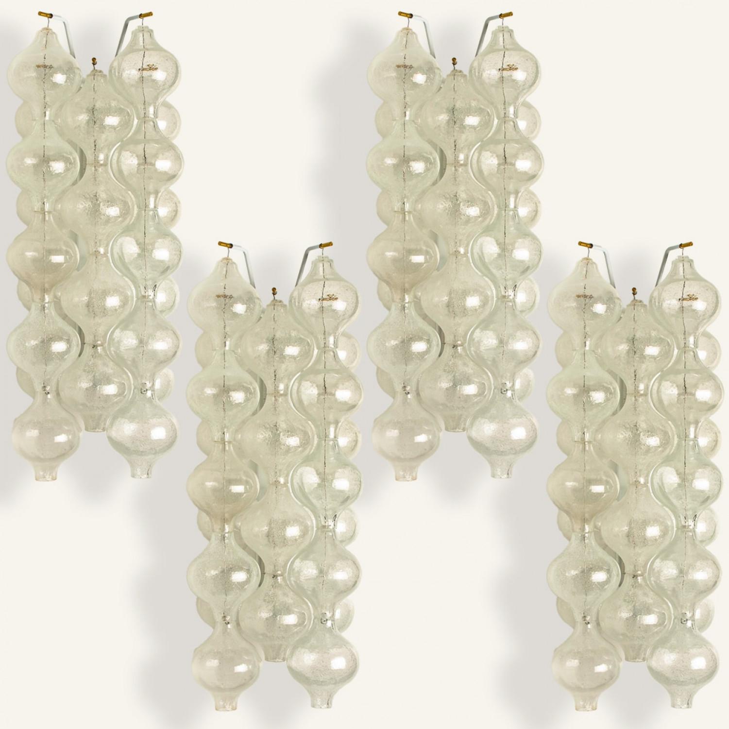 1 of the 2 Pairs of Large Tulipan Wall Lamps or Sconces by J.T. Kalmar 'H 21.2' en Bueno estado para la venta en Rijssen, NL