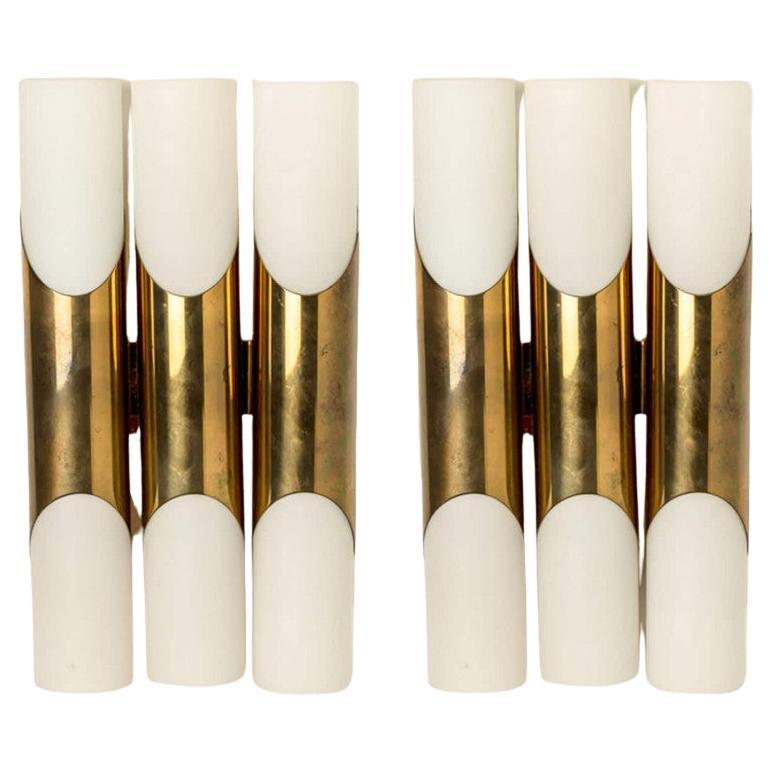 1 of the 2 Pairs of Wall Sconces of 3 Opaline Glass and Brass tubes, 1970 im Angebot