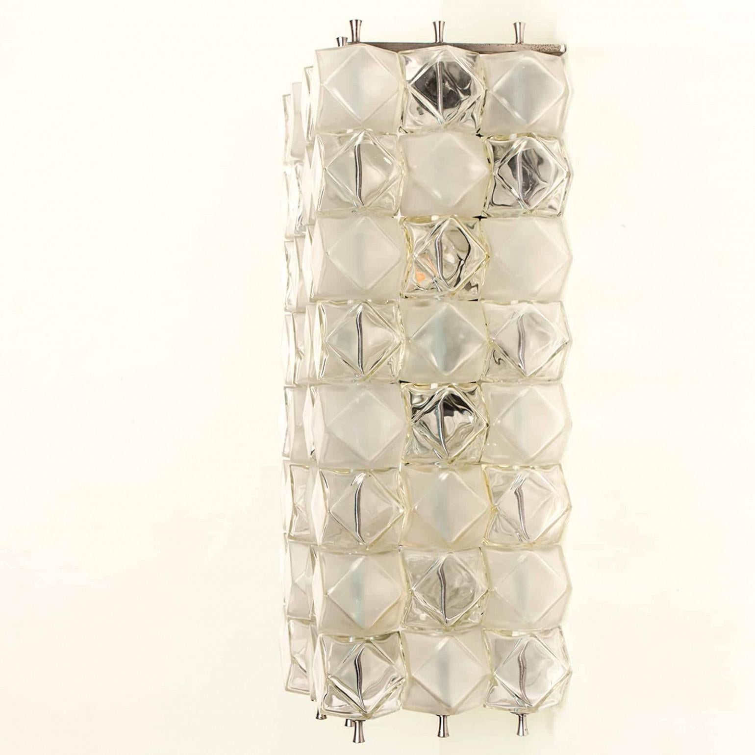 1 des 2 paires de lampes murales XL Filvem Voghera Crystal et nickelé en vente 2