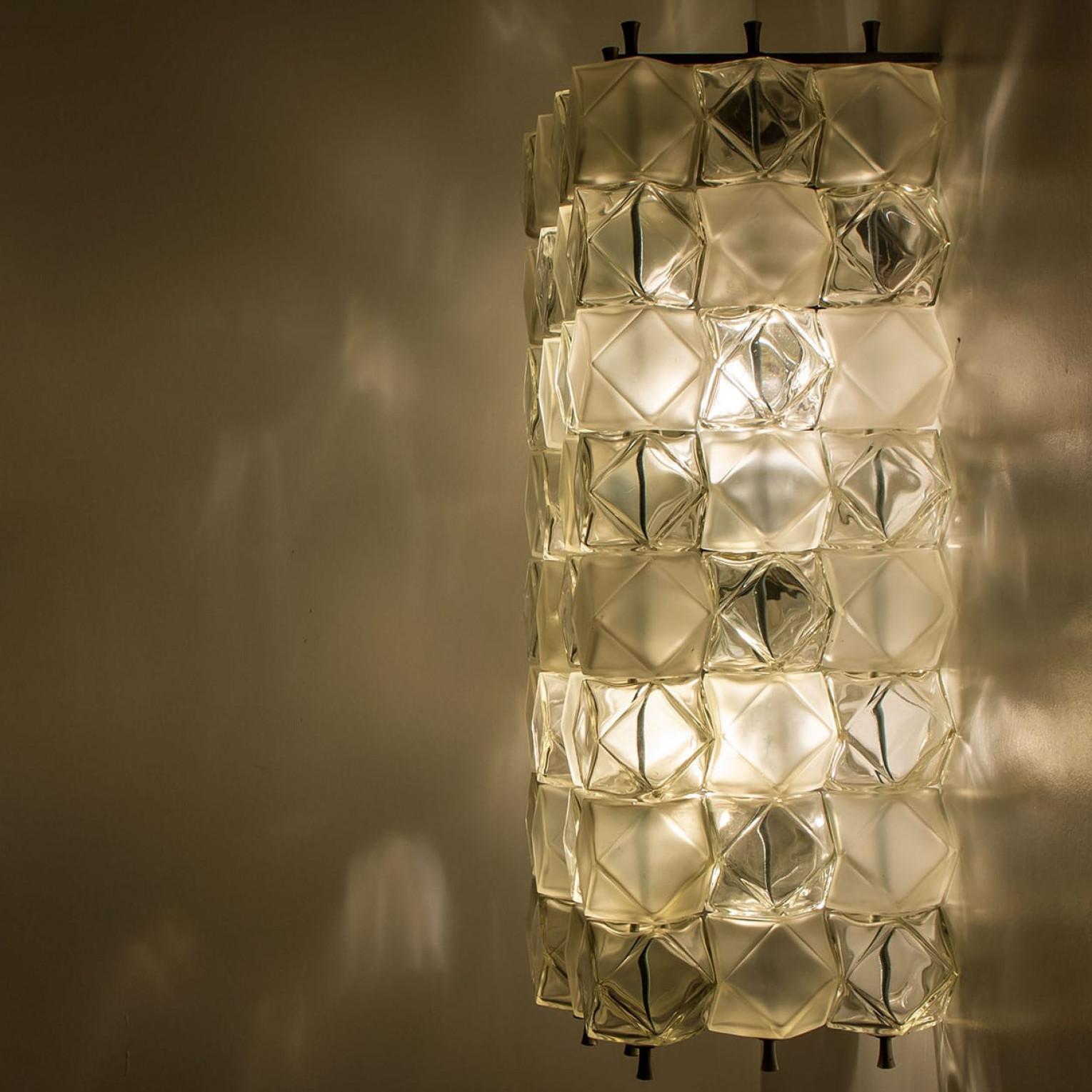 Autre 1 des 2 paires de lampes murales XL Filvem Voghera Crystal et nickelé en vente