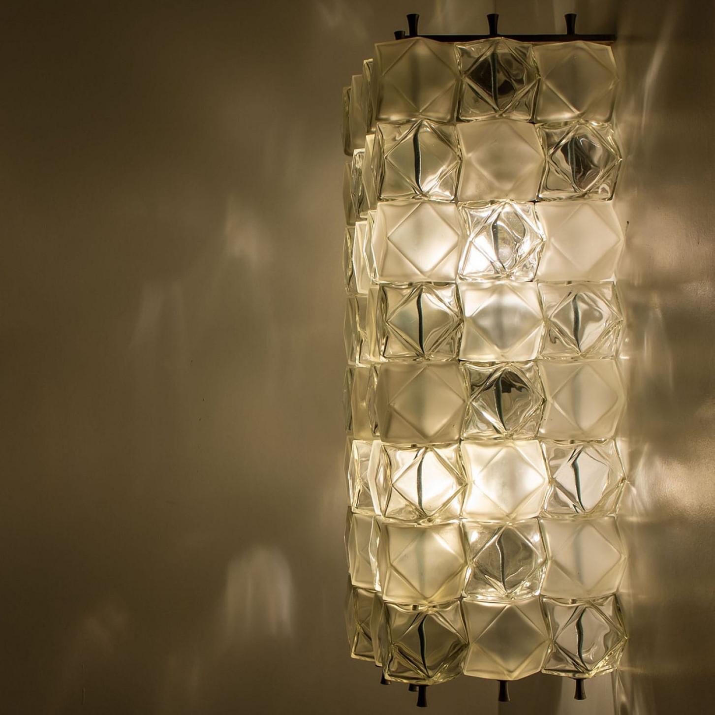 Autre 1 des 2 paires de lampes murales XL Filvem Voghera Crystal et nickelé en vente