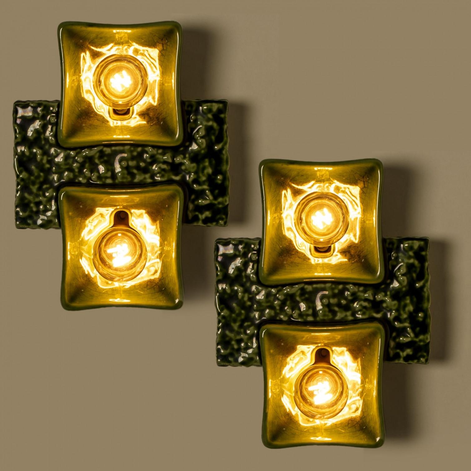 1 delle 2 applique quadrate con texture verde di Pan Ceramics, anni '60 In condizioni buone in vendita a Rijssen, NL